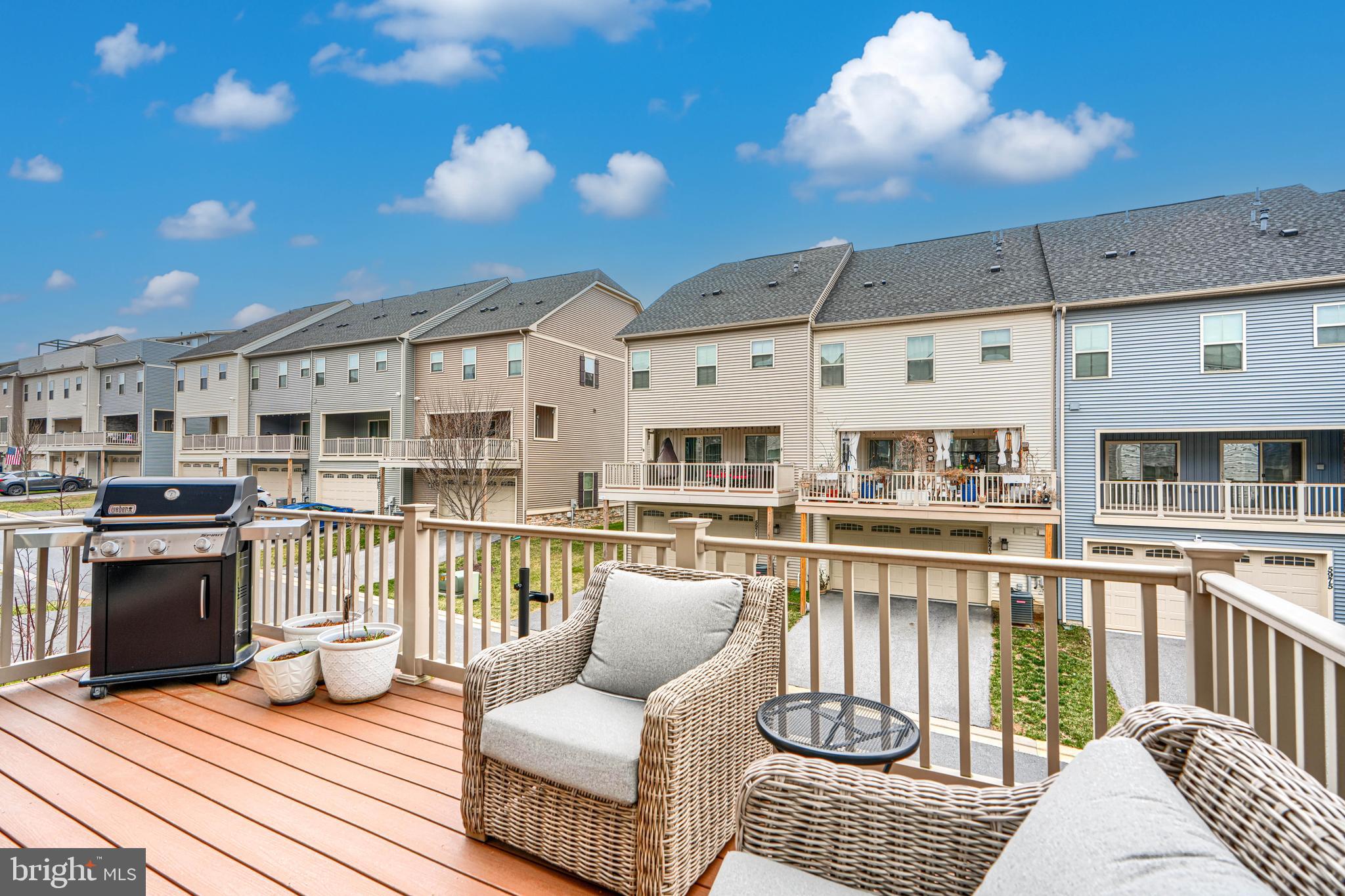 LAKE LINGANORE OAKDALE - Residential