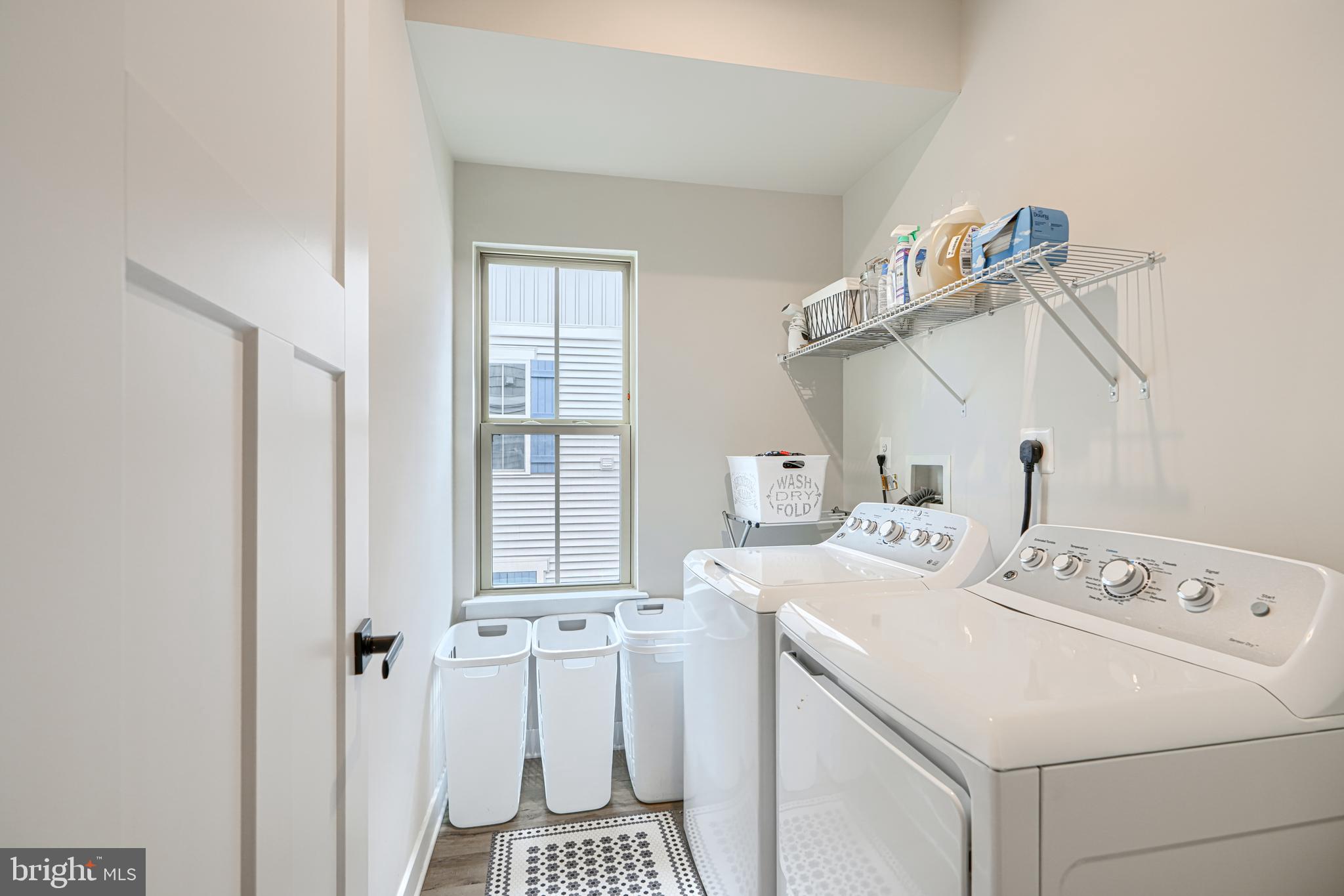 LAKE LINGANORE OAKDALE - Residential