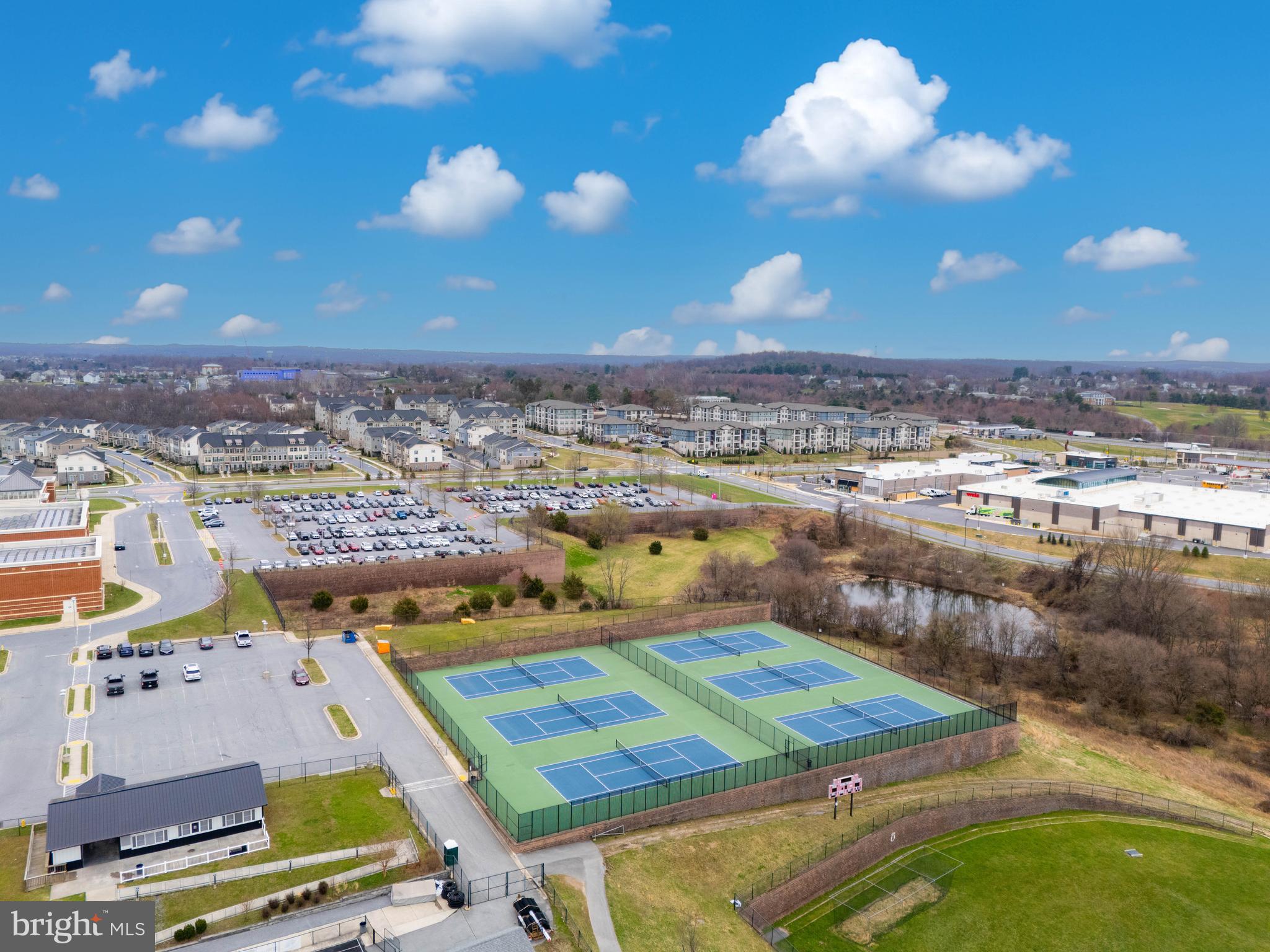 LAKE LINGANORE OAKDALE - Residential