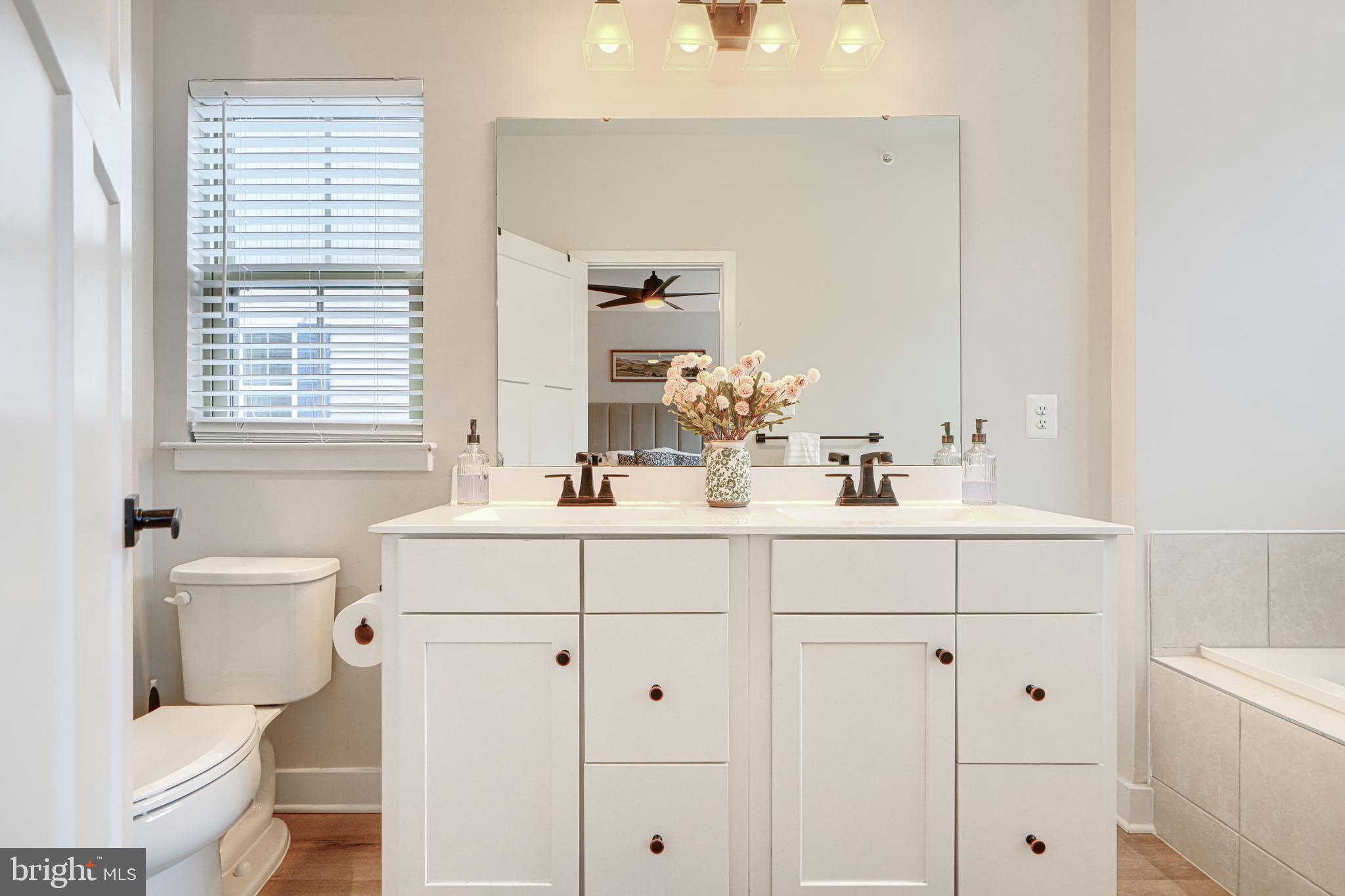 LAKE LINGANORE OAKDALE - Residential