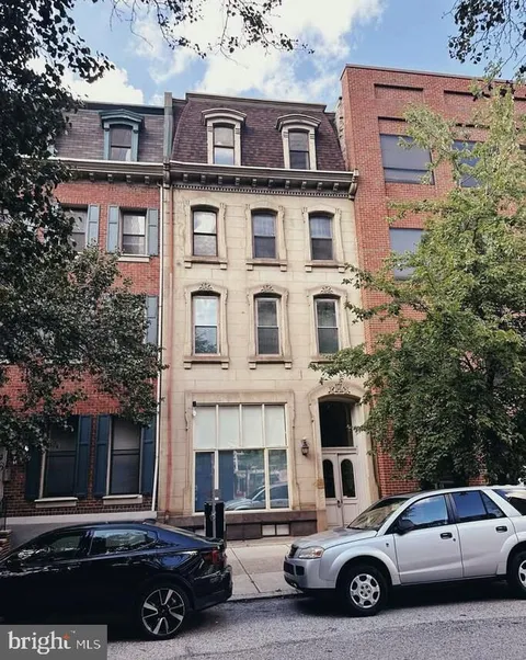 2025 Arch Street Unit A, Philadelphia, PA MLS: PAPH2324580