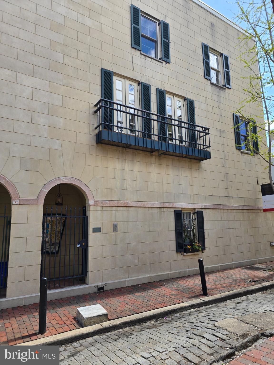 WASHINGTON SQ WEST - Residential