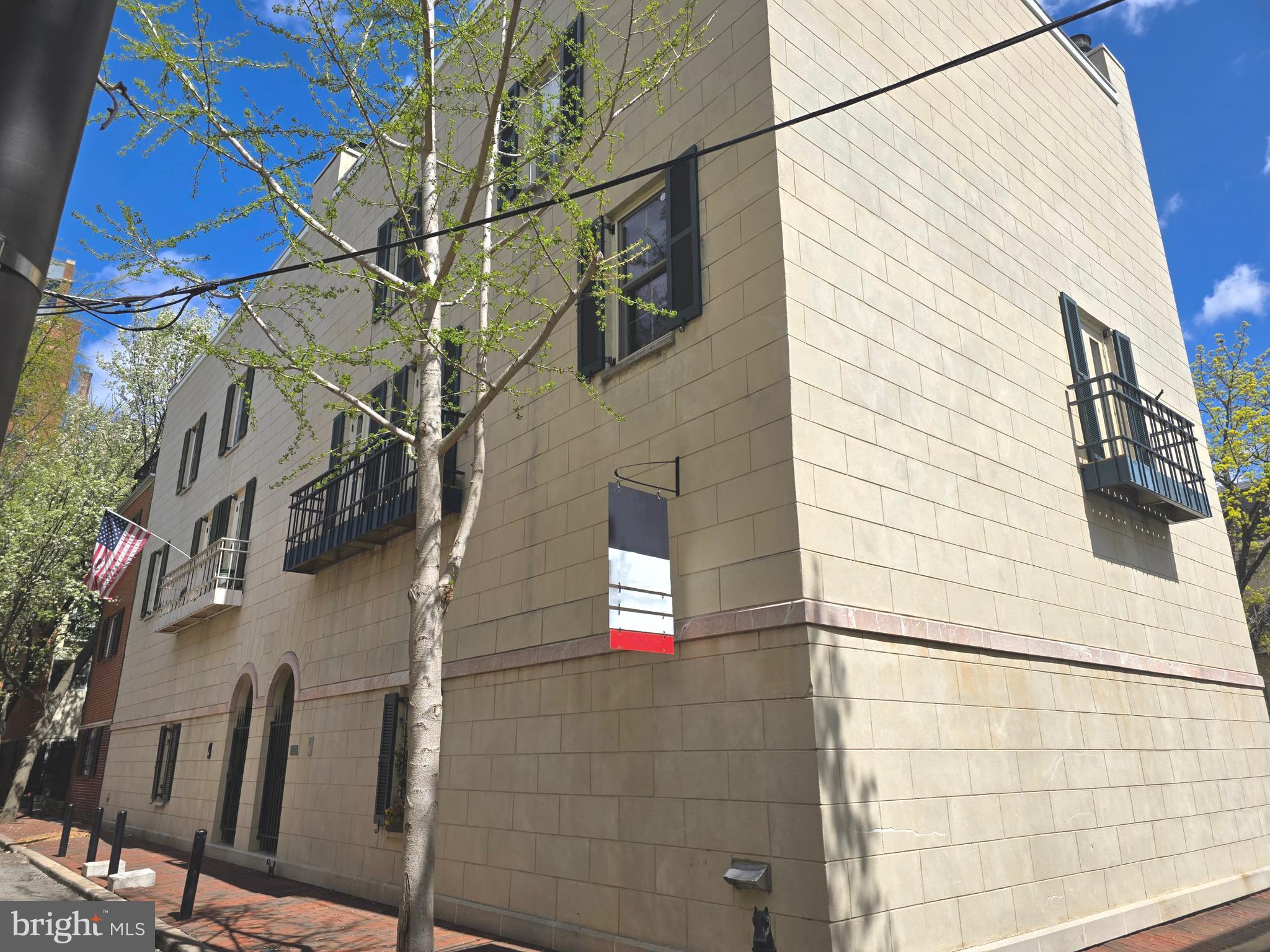 WASHINGTON SQ WEST - Residential