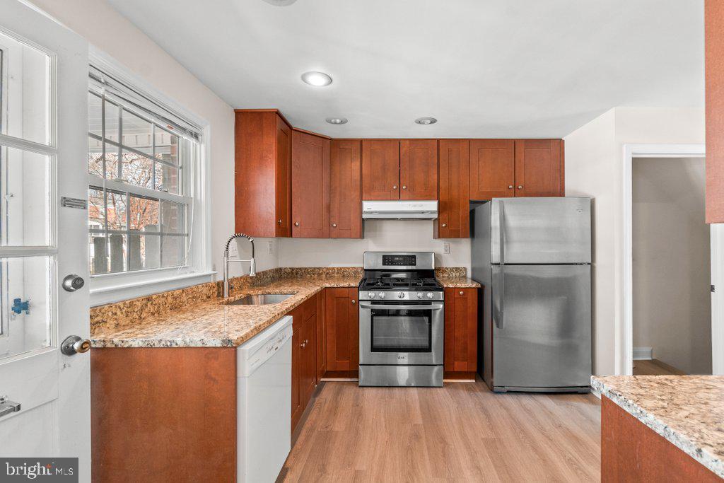 LOCH RAVEN MANOR - Residential