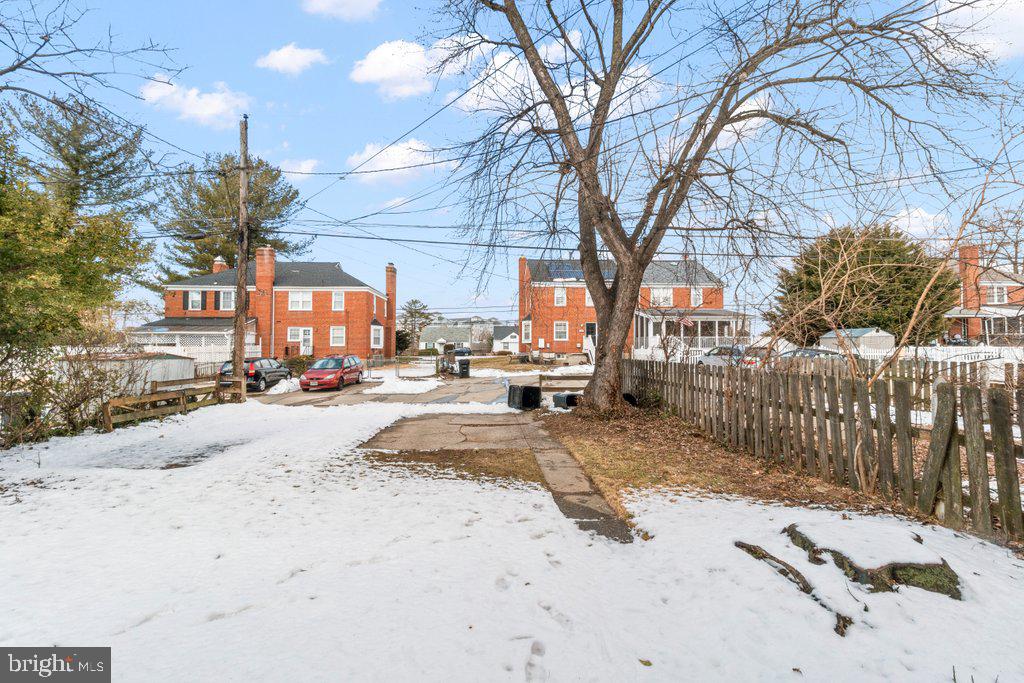 LOCH RAVEN MANOR - Residential