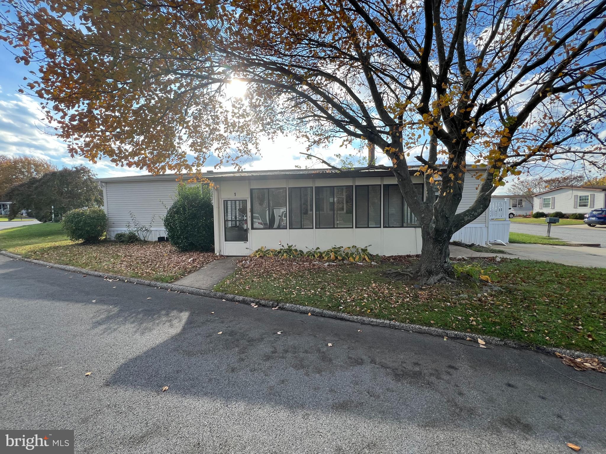 BISCAYNE BAY VILLAGE - Residential