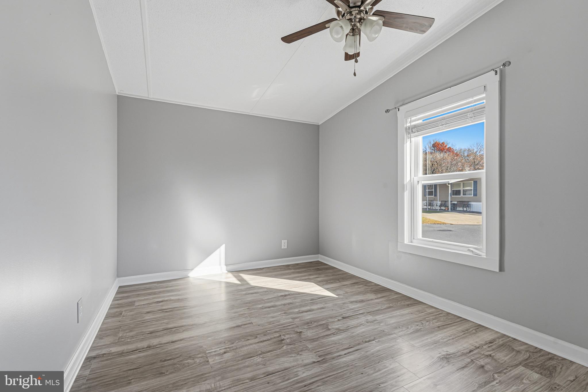 BISCAYNE BAY VILLAGE - Residential