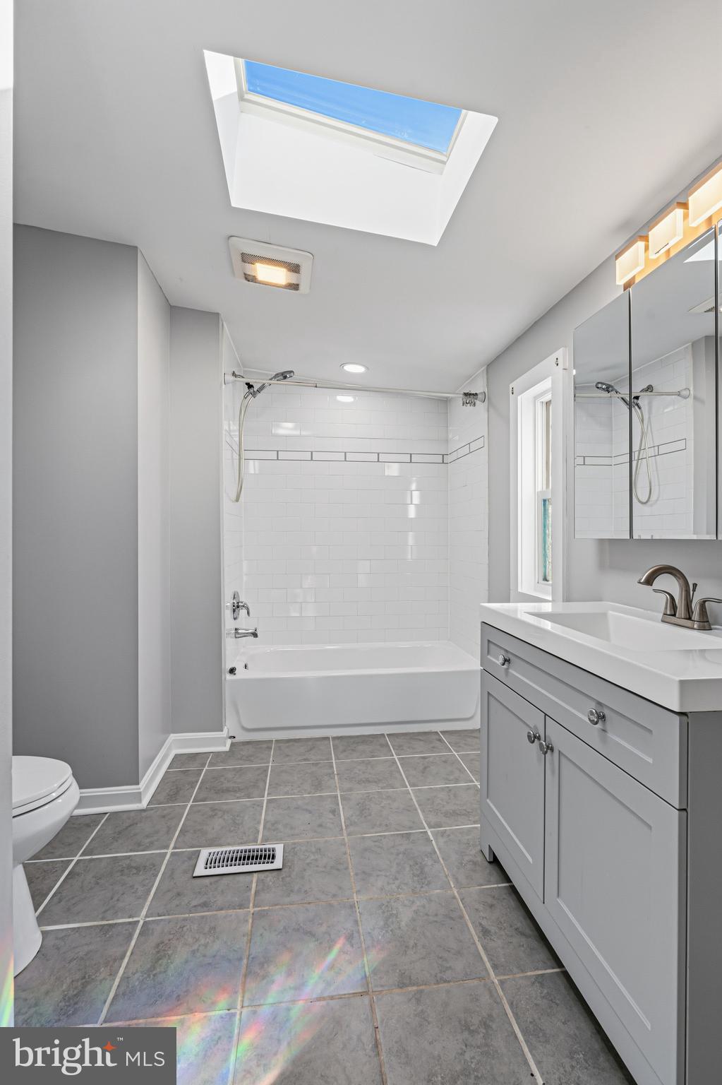 BISCAYNE BAY VILLAGE - Residential