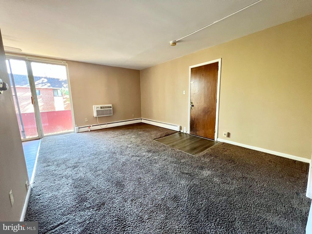 Photo of 100 E Glenolden Avenue #B15, Glenolden, PA 19036 (MLS # PADE2057092)