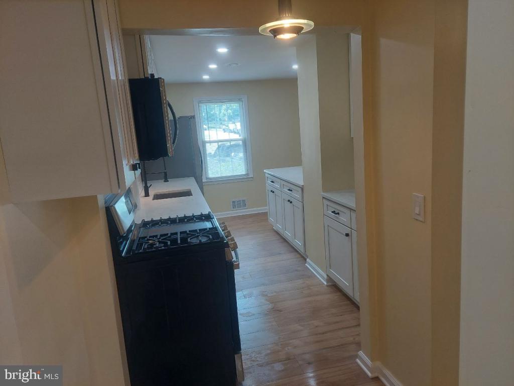 GREENWICH HILL - Residential