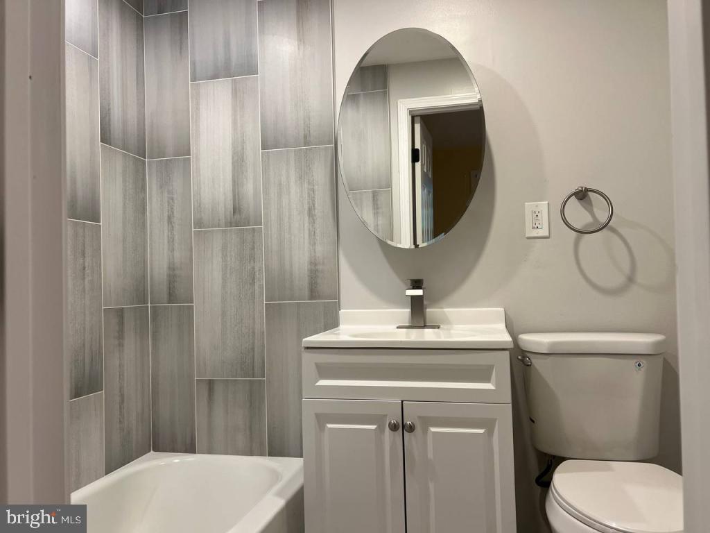 GREENWICH HILL - Residential