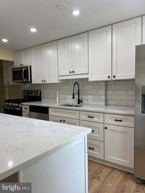 GREENWICH HILL - Residential