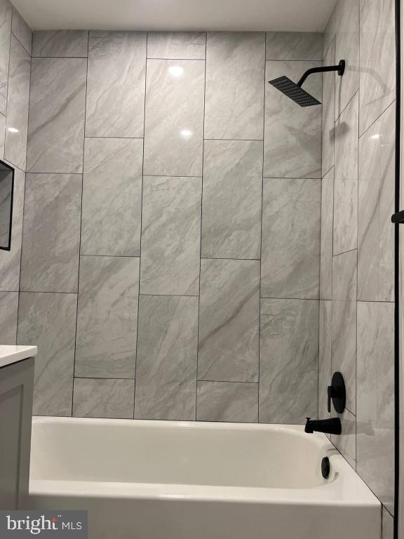 GREENWICH HILL - Residential