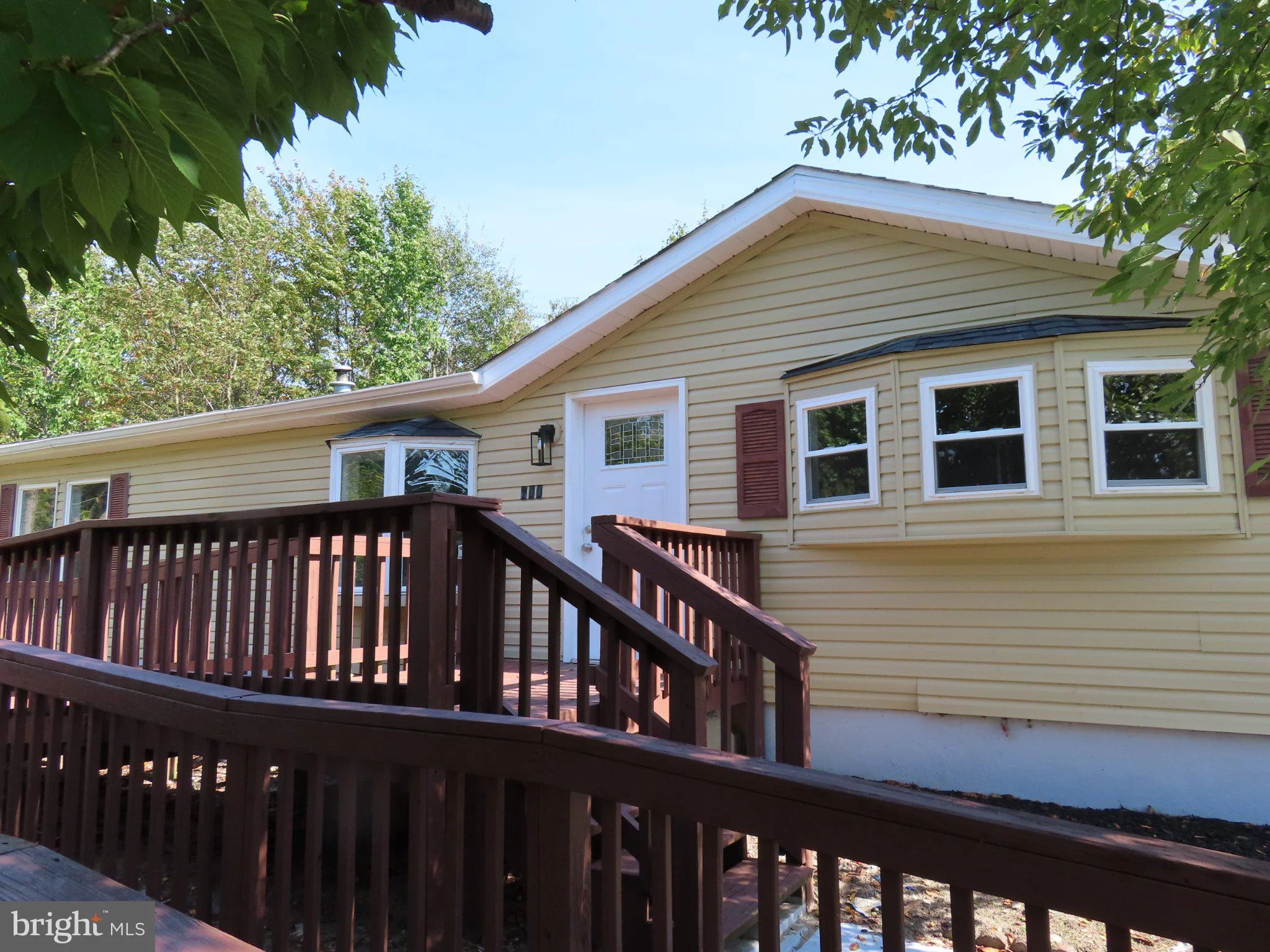 100 E Holly Drive, Lincoln, DE 19960