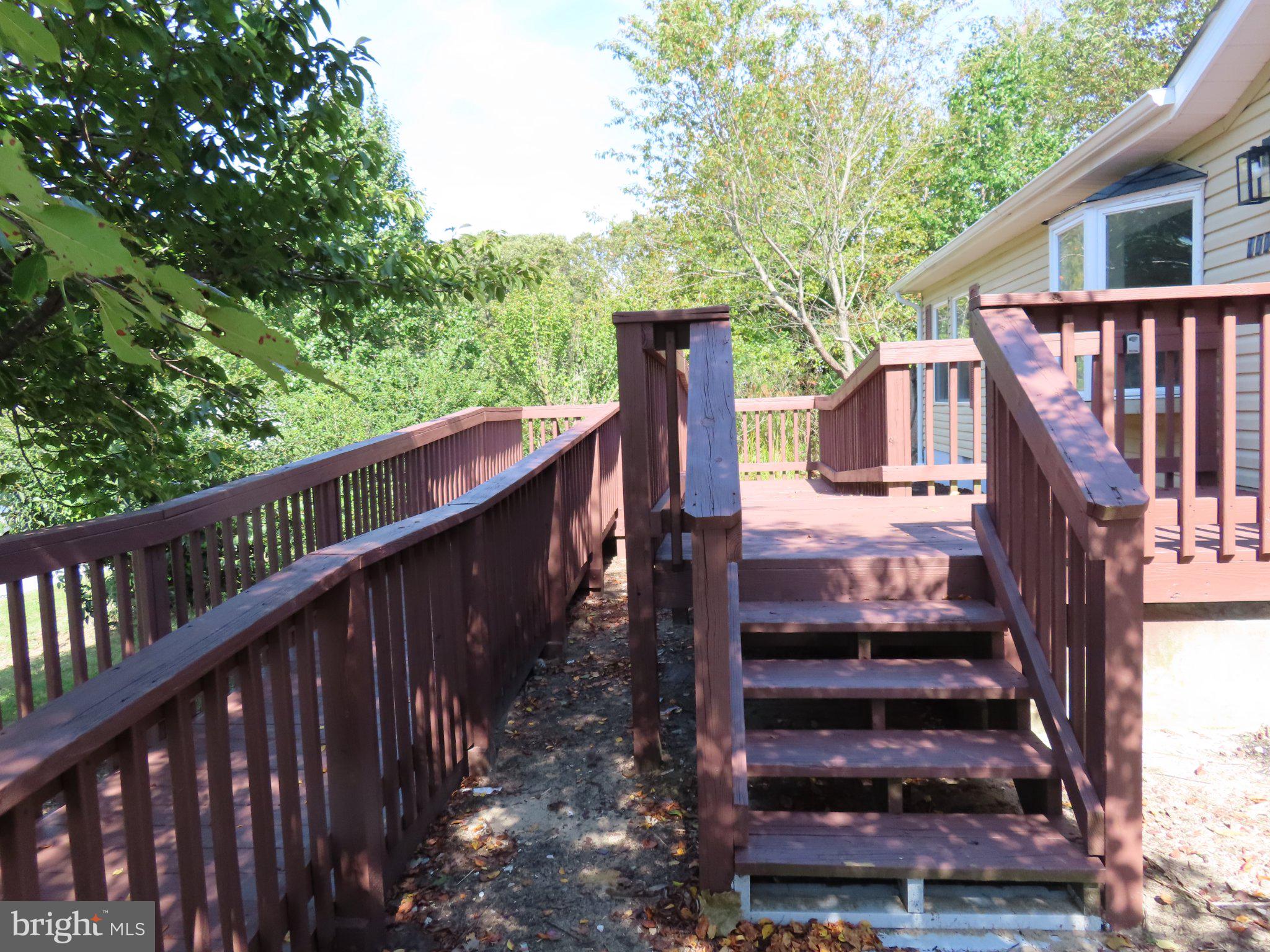100 E HOLLY DRIVE