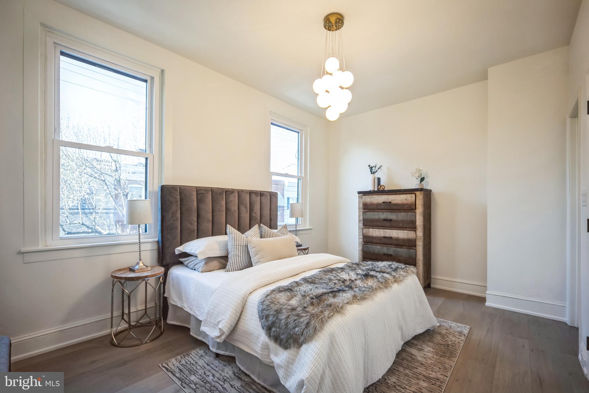 PASSYUNK SQUARE - Residential