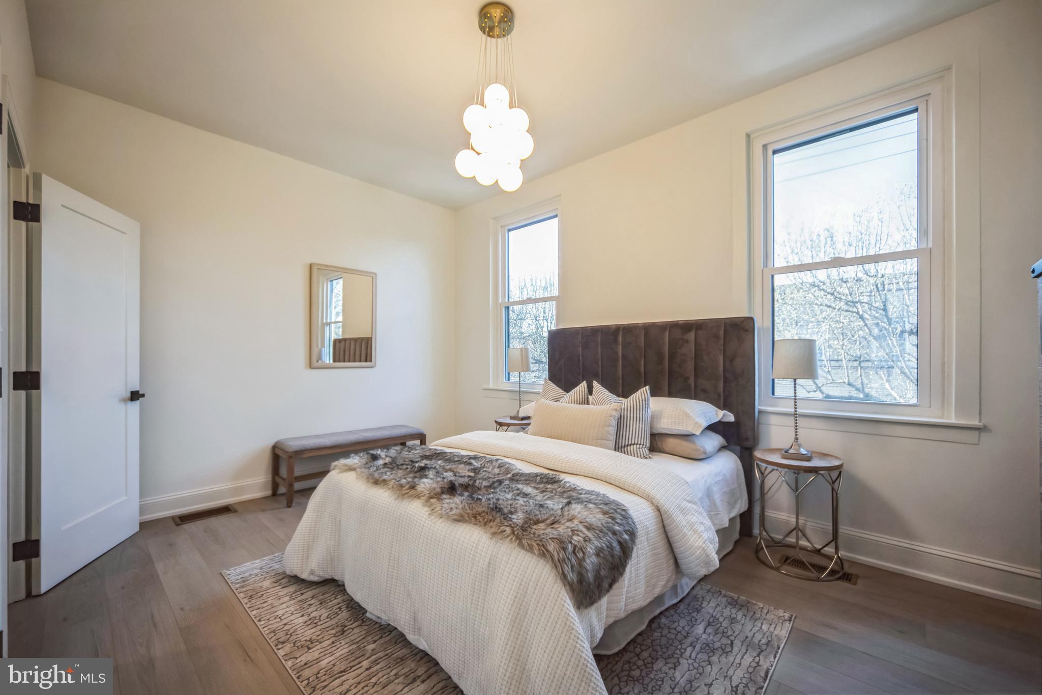 PASSYUNK SQUARE - Residential