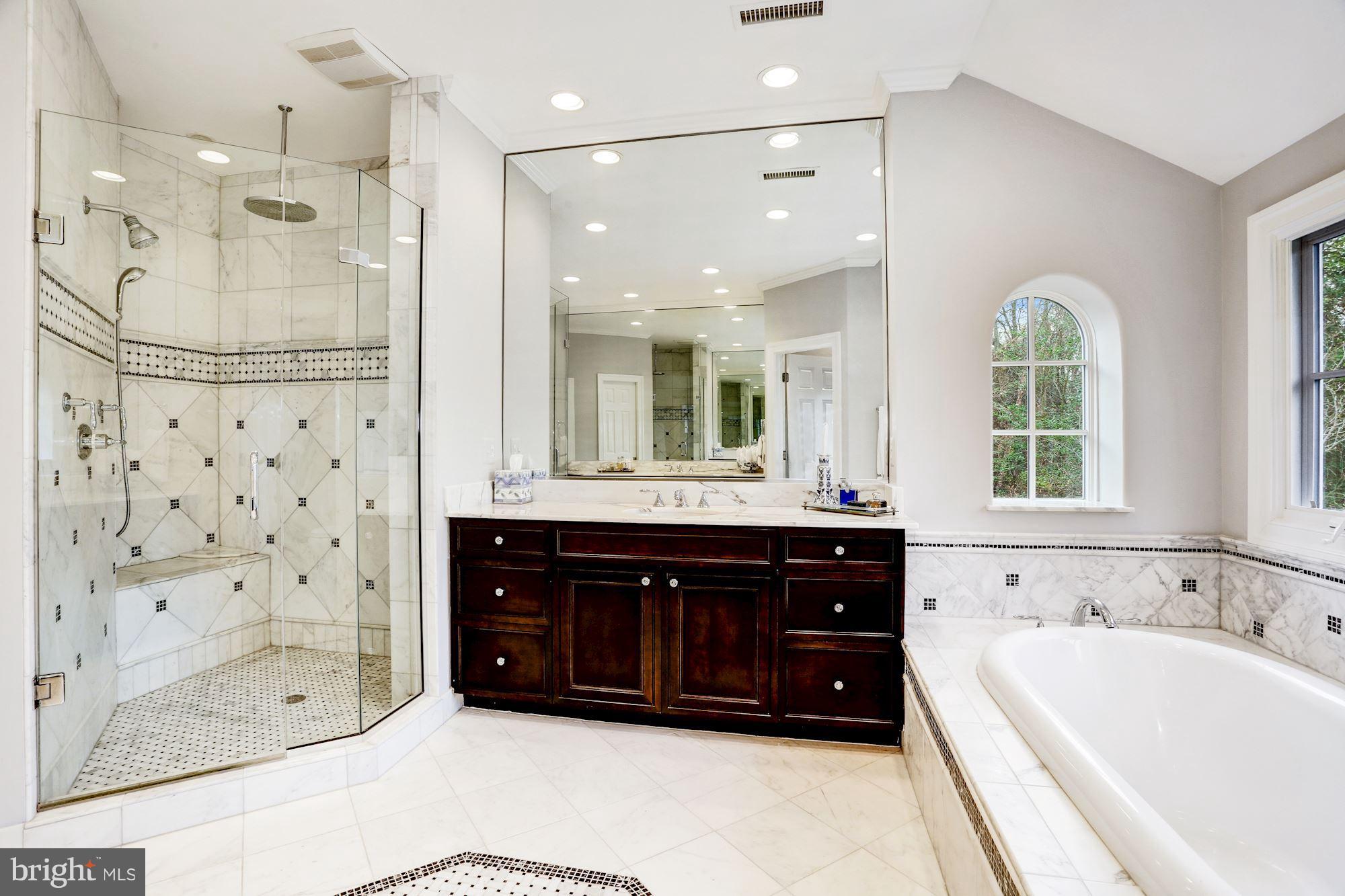 LANGLEY FARMS - Residential