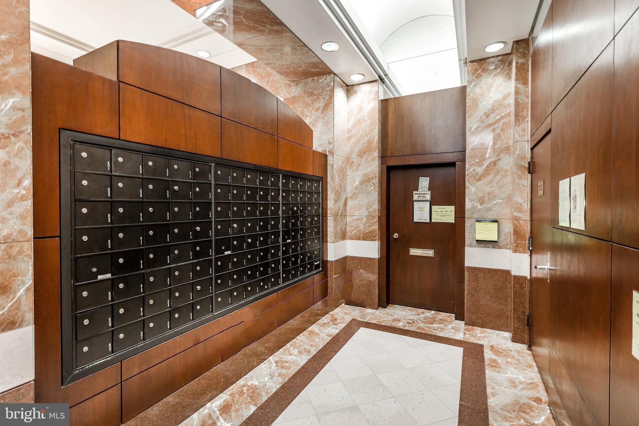 FAIRMONT PLAZA - Residential