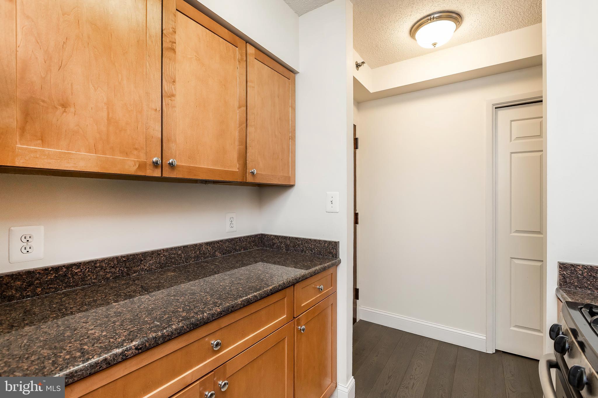 FAIRMONT PLAZA - Residential