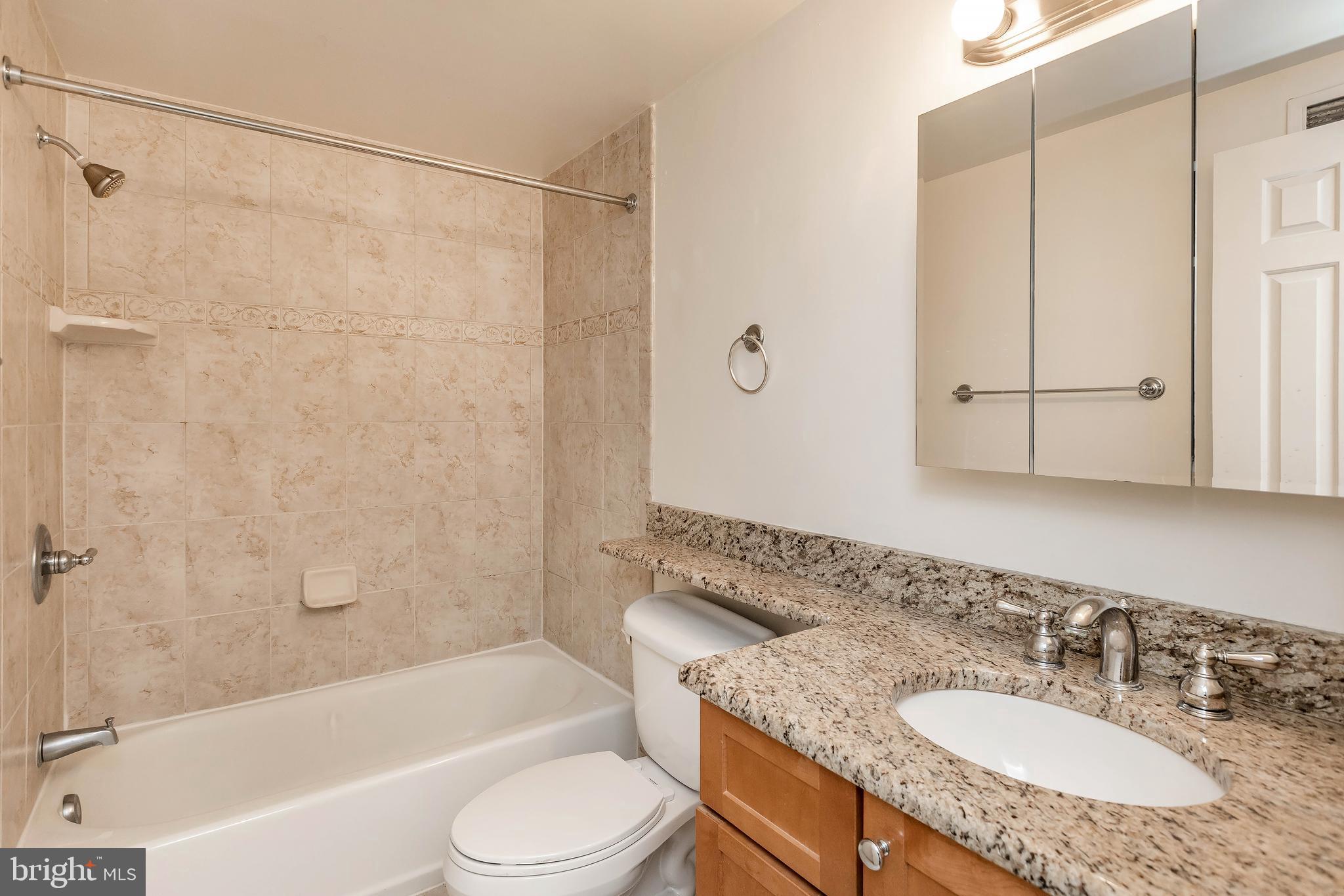 FAIRMONT PLAZA - Residential