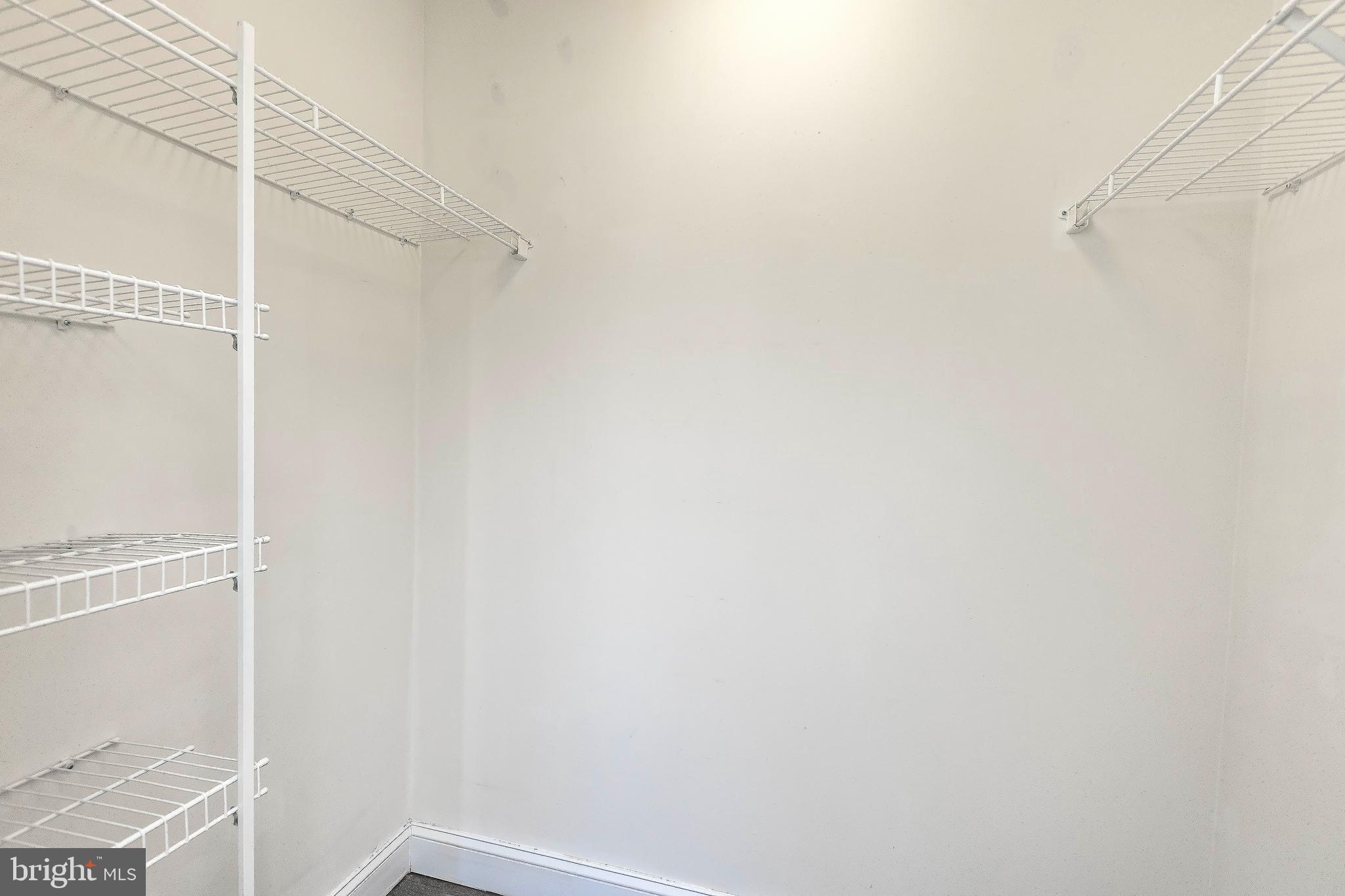 FAIRMONT PLAZA - Residential