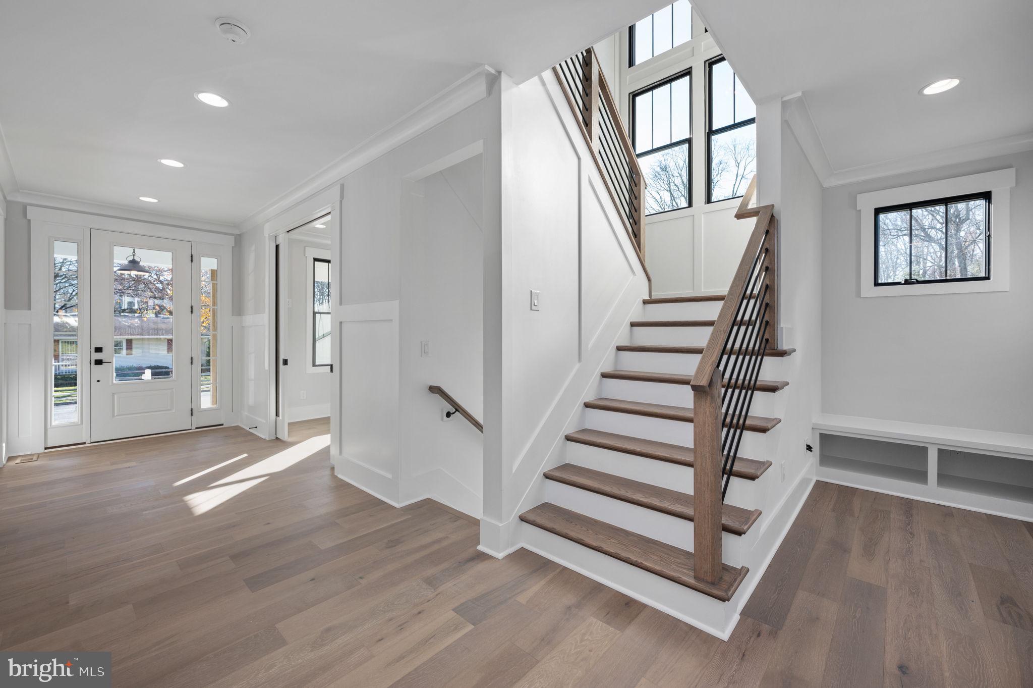 EAST VIENNA WOODS - Residential