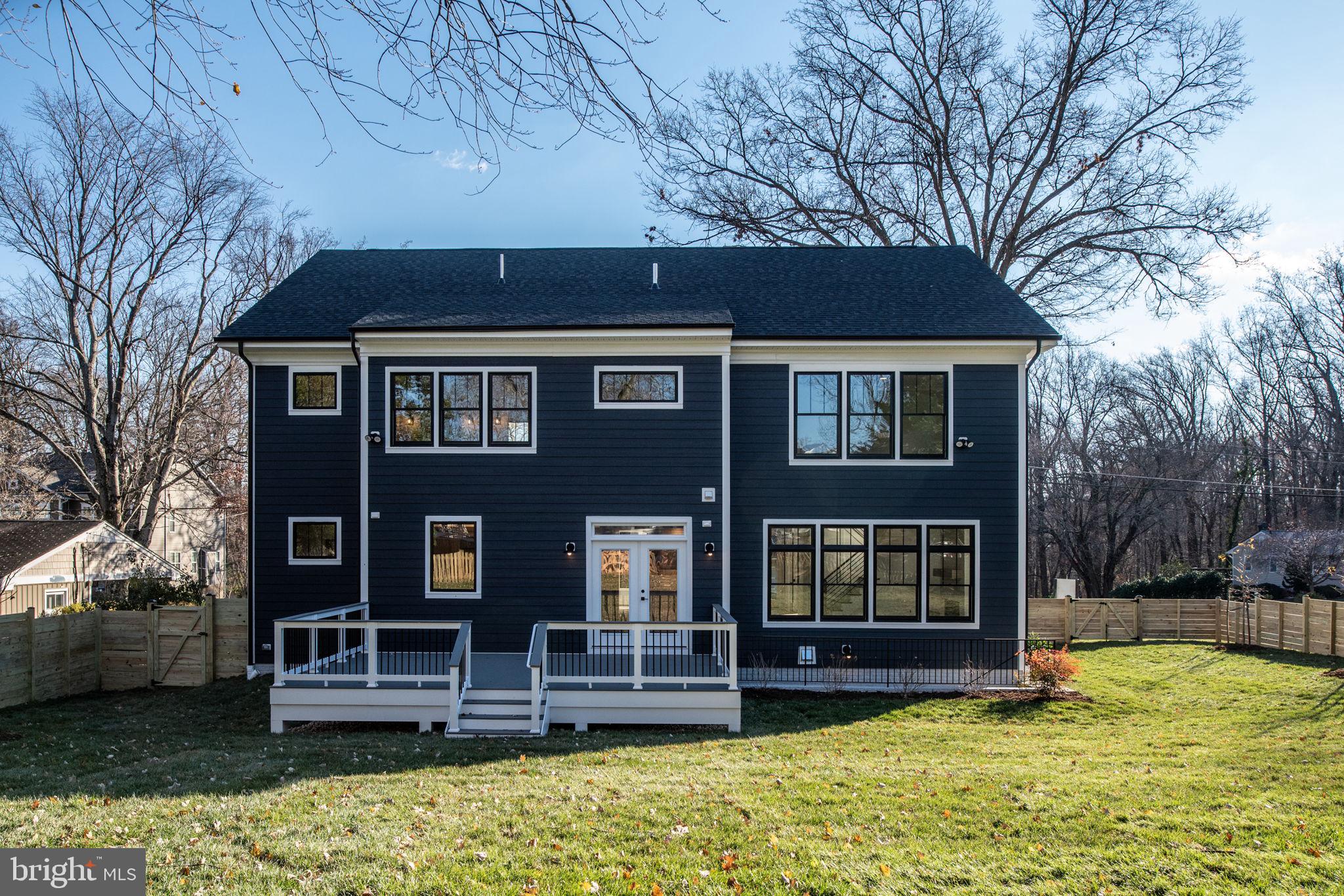 EAST VIENNA WOODS - Residential