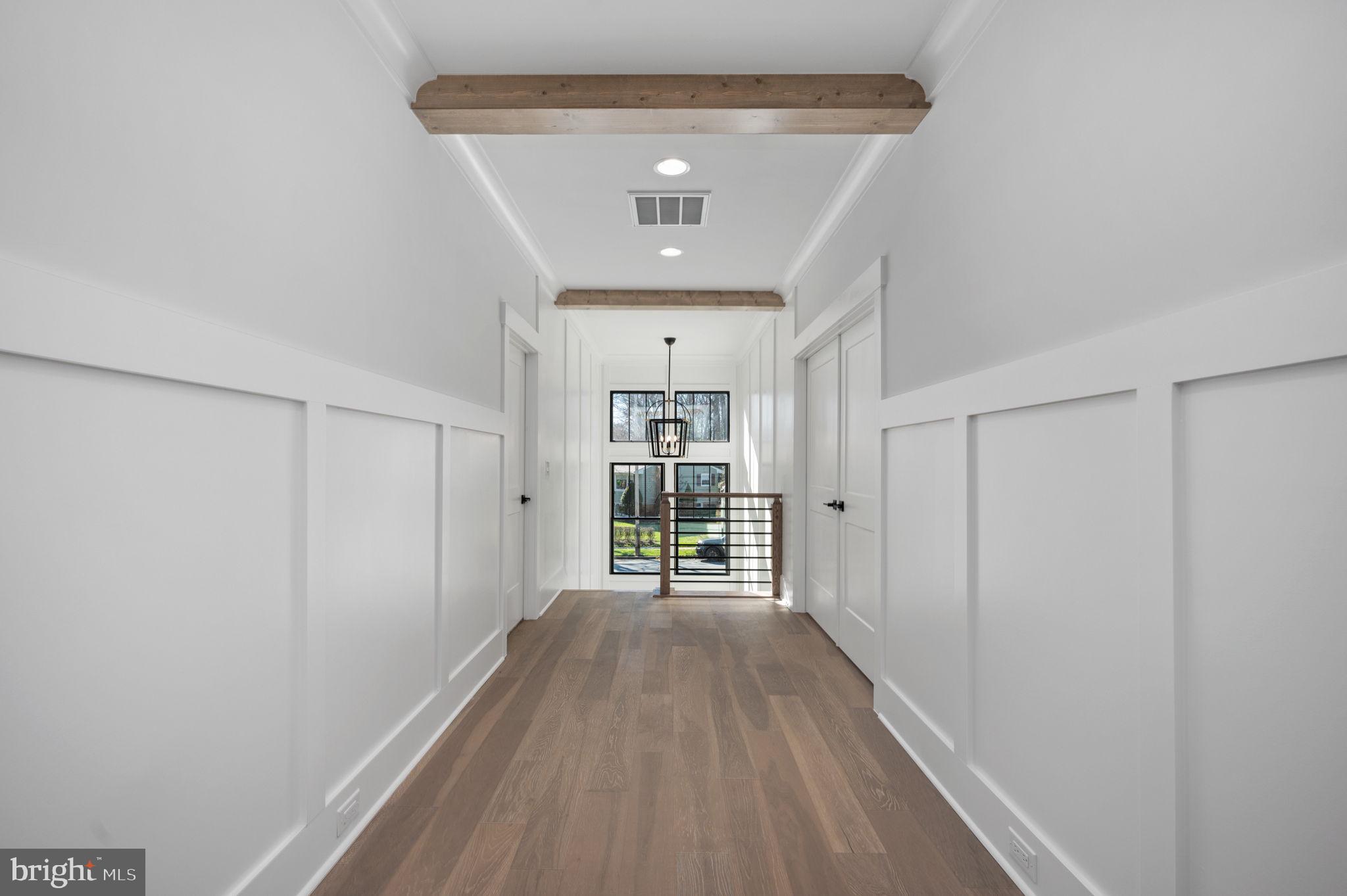 EAST VIENNA WOODS - Residential