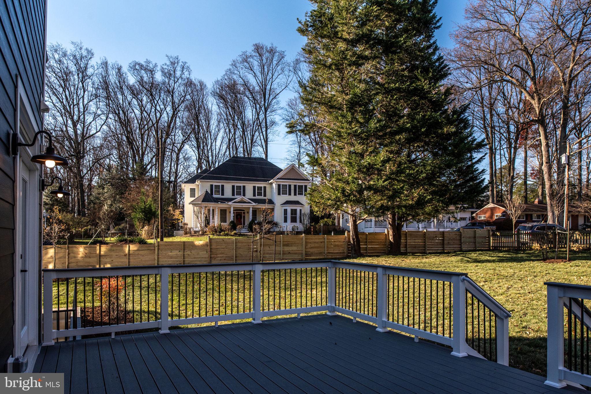 EAST VIENNA WOODS - Residential