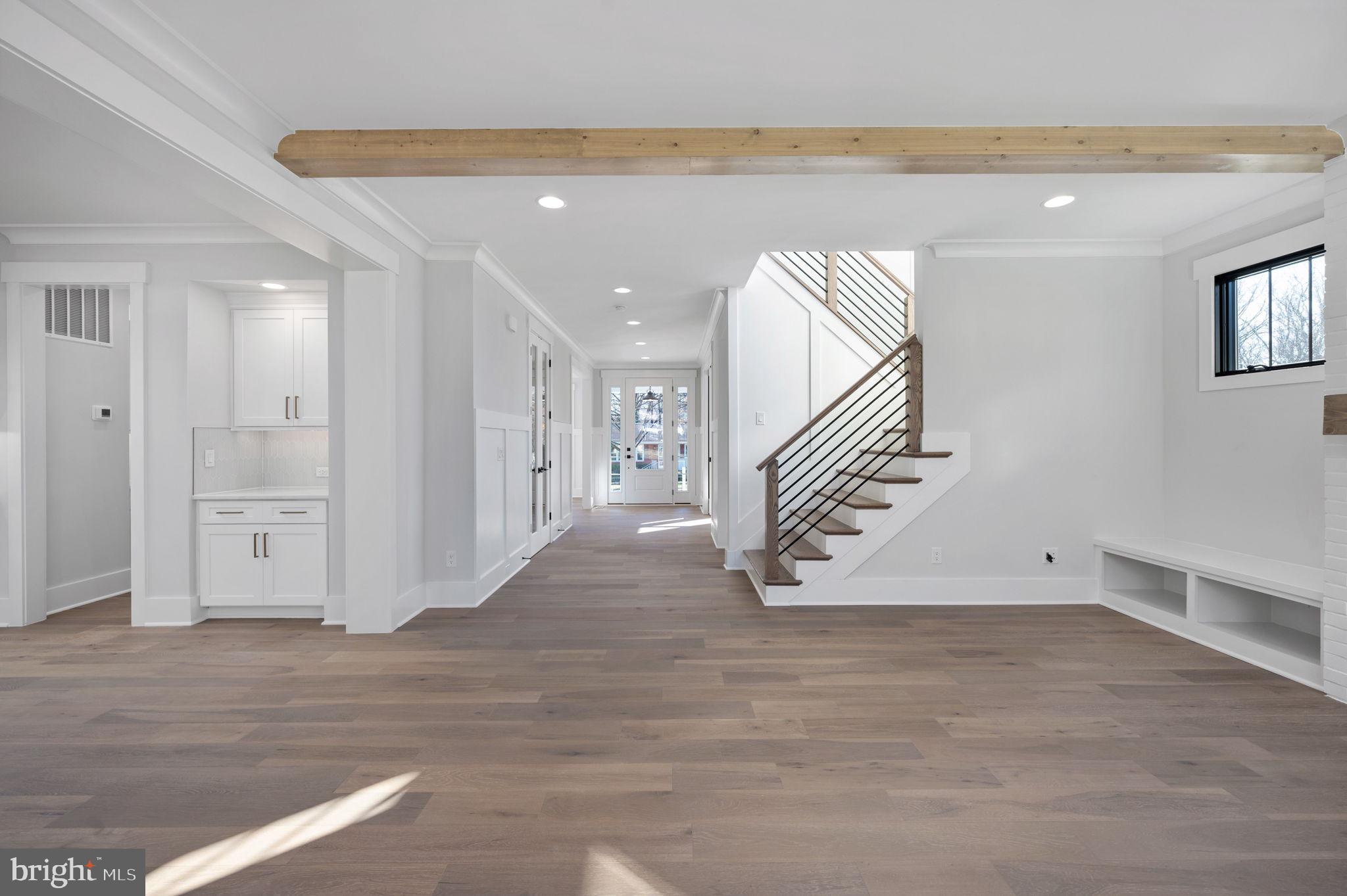 EAST VIENNA WOODS - Residential