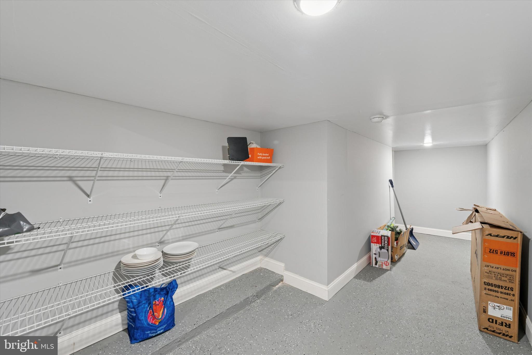 TEMPLE UNIVERSITY - Residential Lease