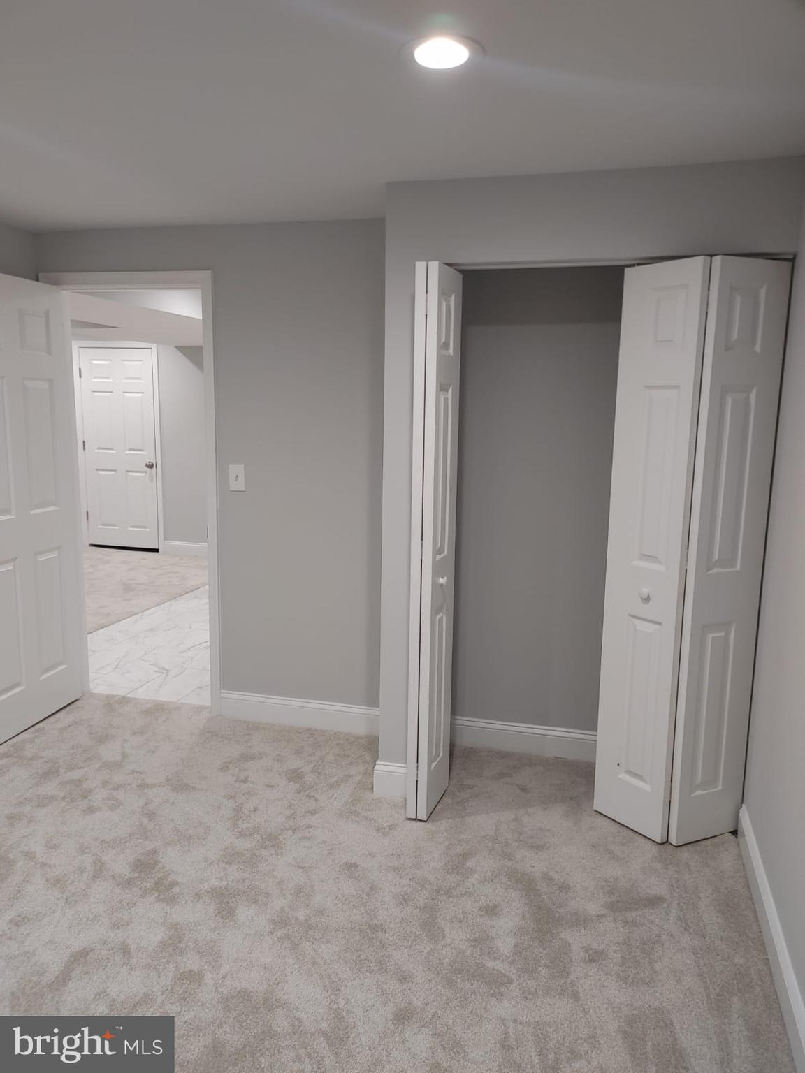 CALVERTON - Residential