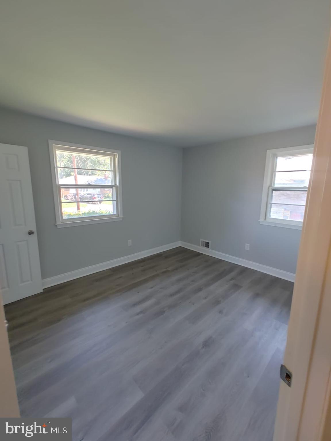 CALVERTON - Residential