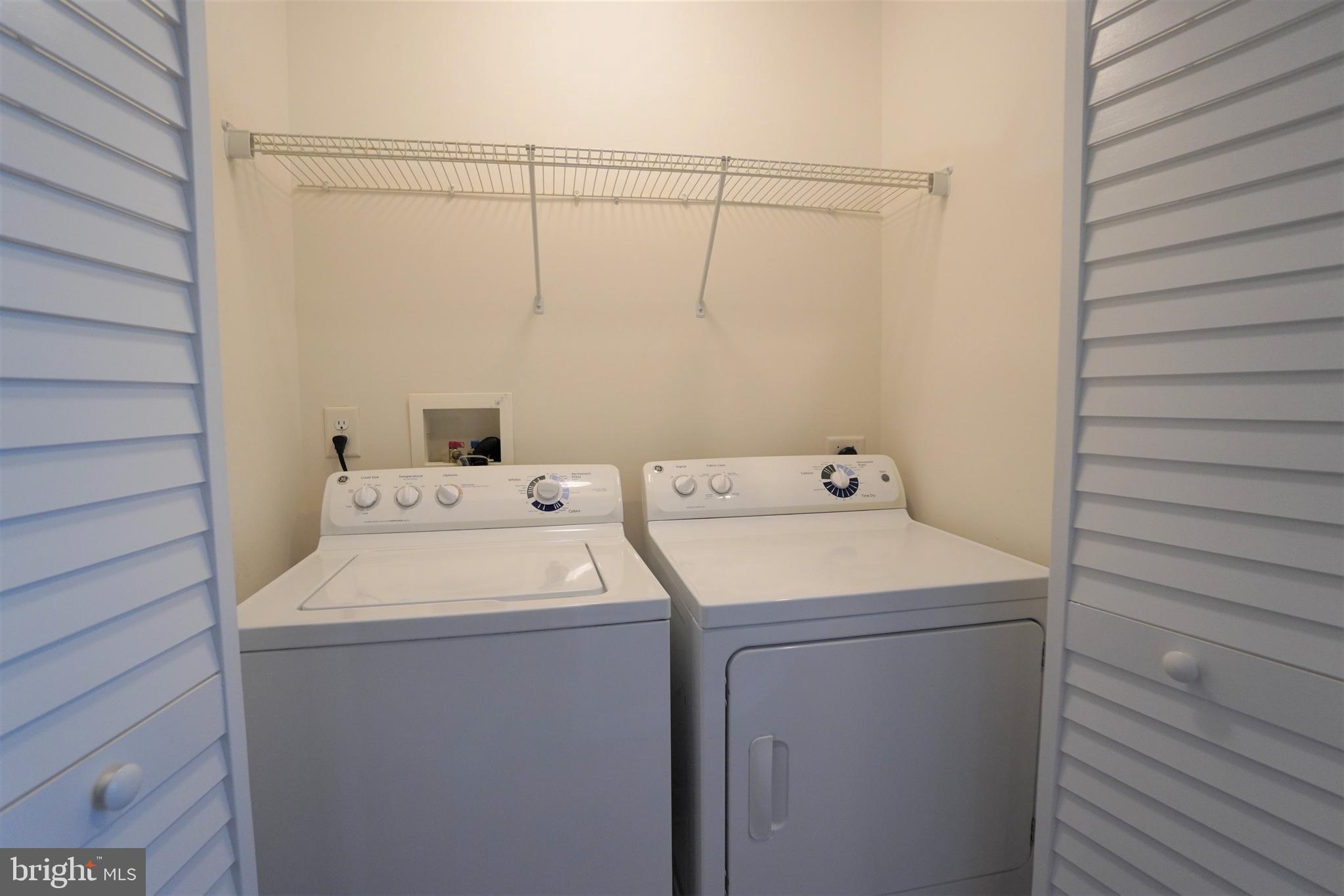 HIGHVIEW AT MONTGOME - Residential Lease