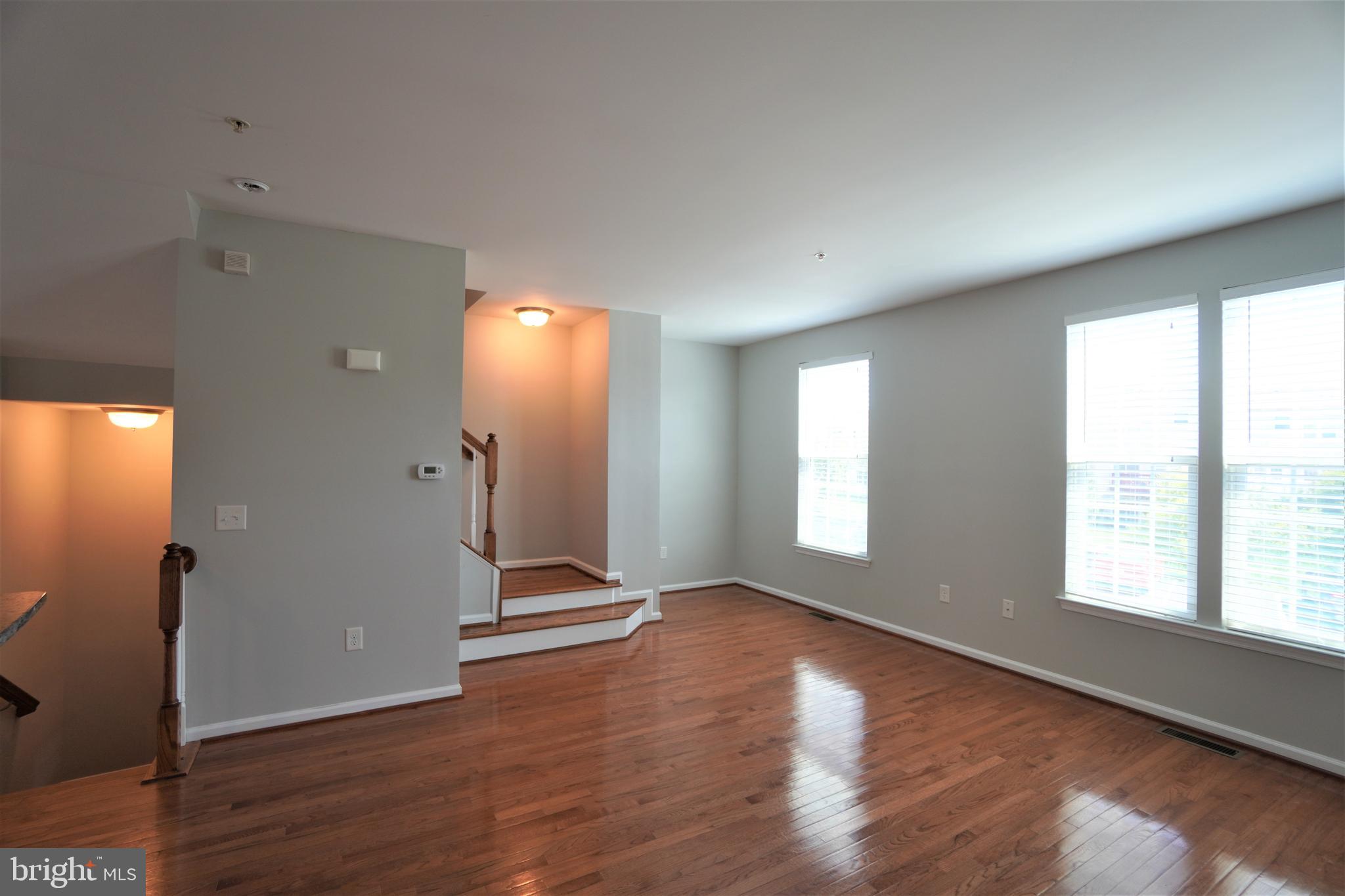 HIGHVIEW AT MONTGOME - Residential Lease