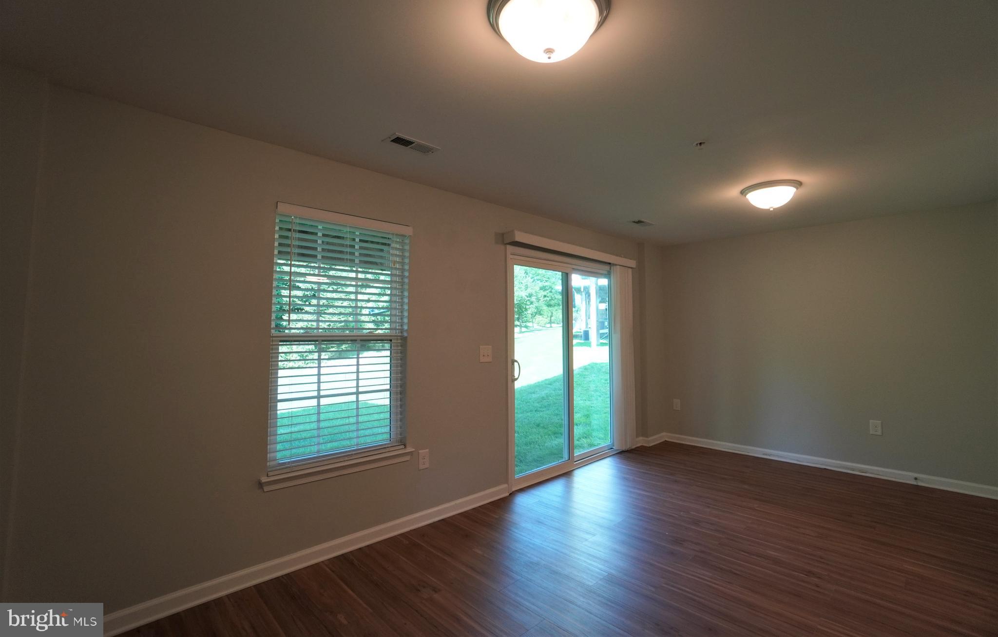 HIGHVIEW AT MONTGOME - Residential Lease