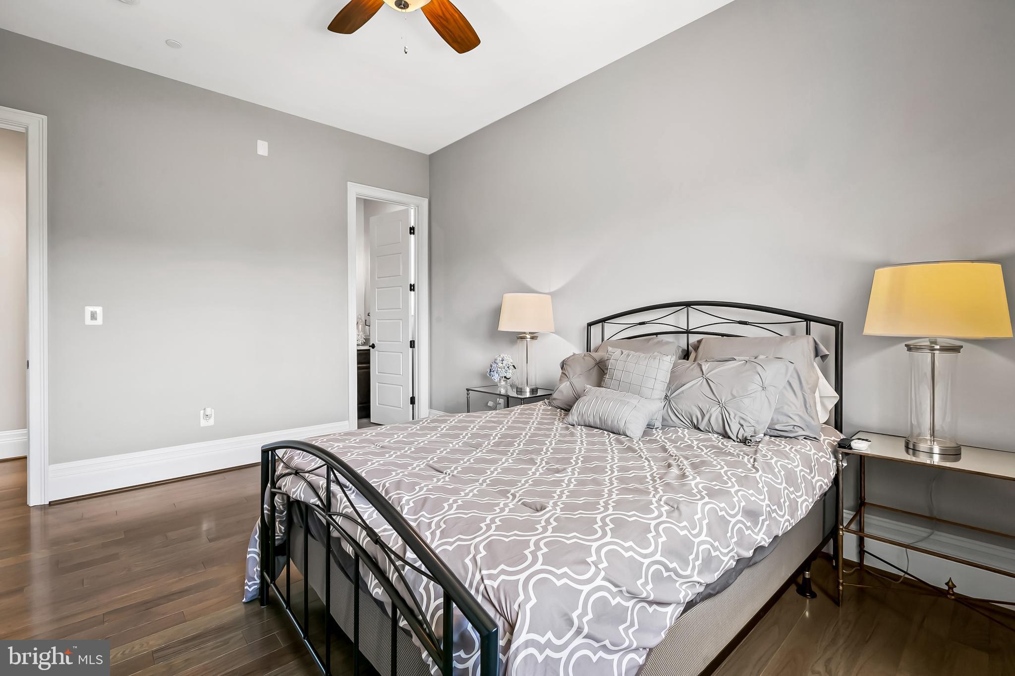 BRIAR KNOLL - Residential