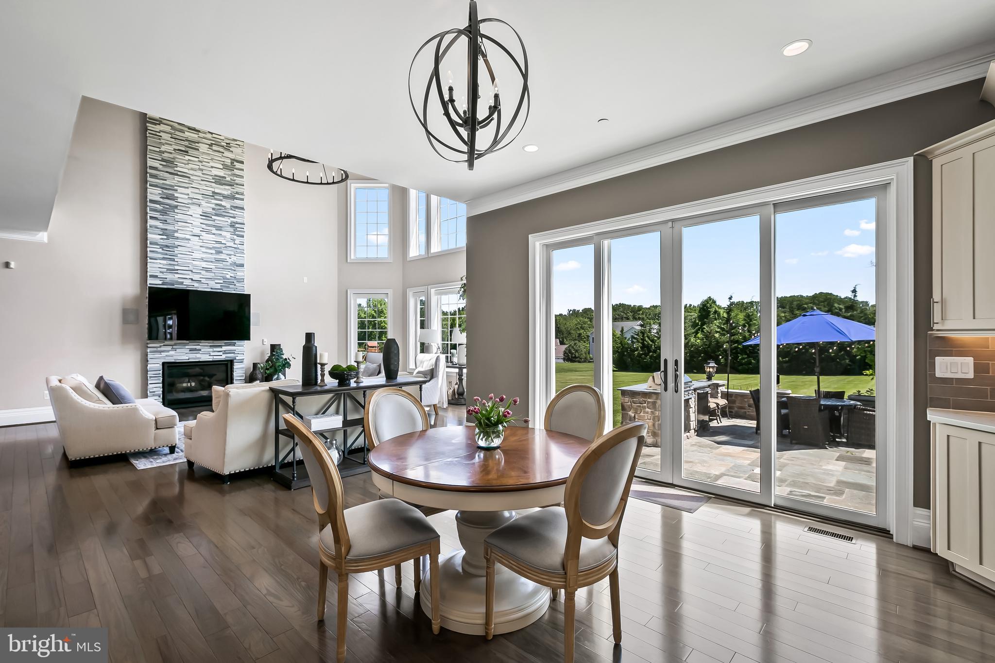 BRIAR KNOLL - Residential