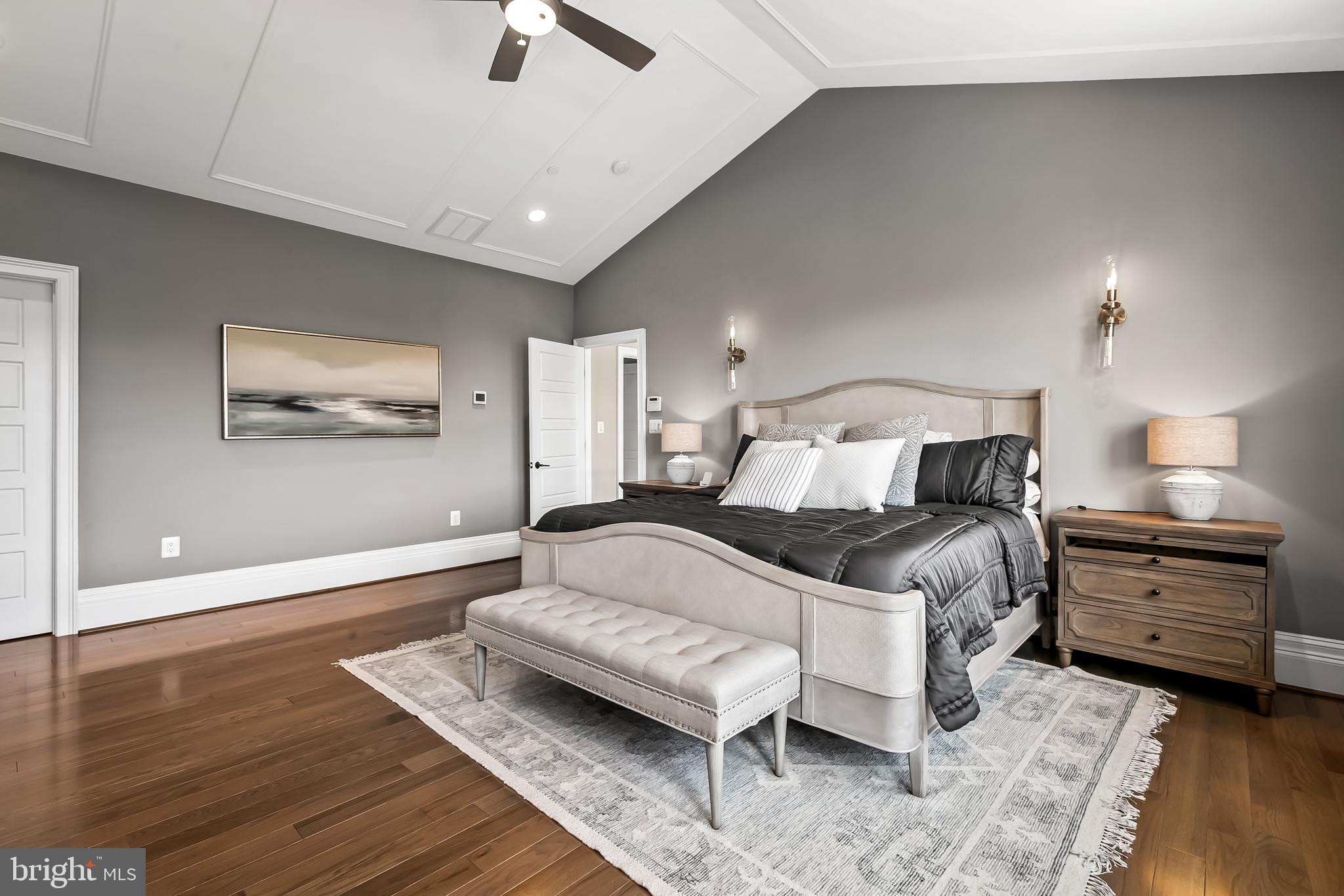 BRIAR KNOLL - Residential