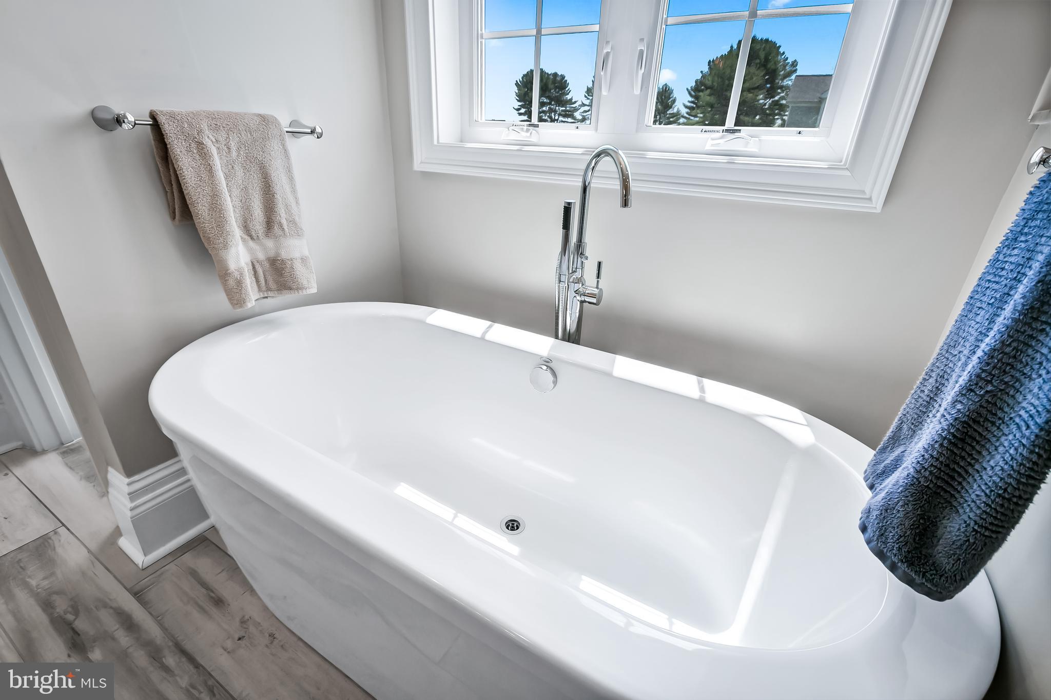 BRIAR KNOLL - Residential