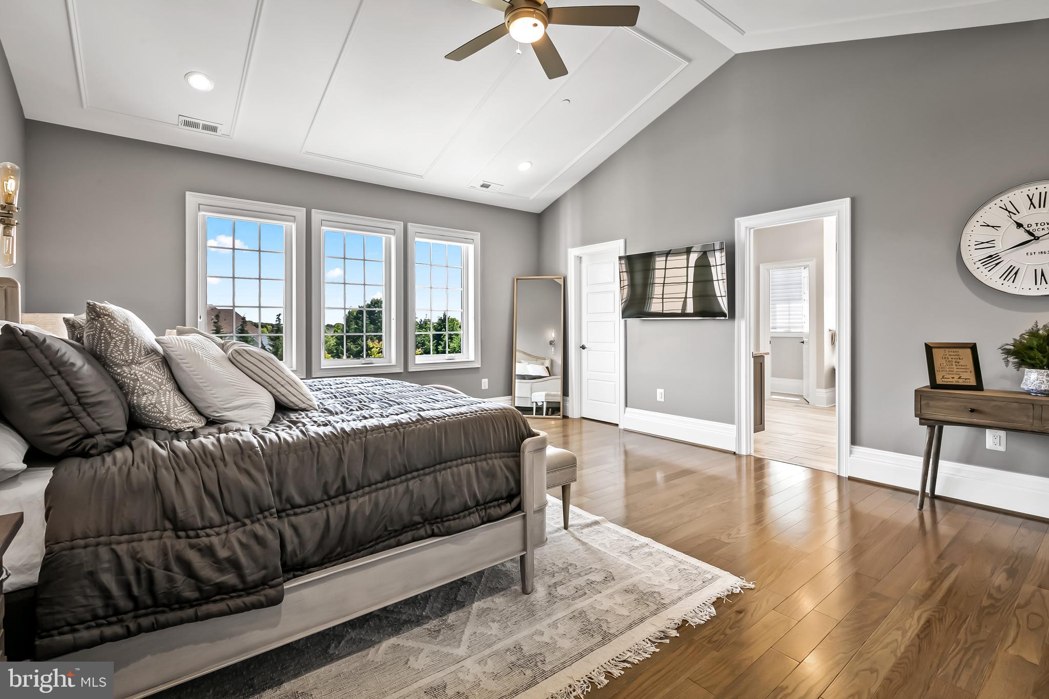 BRIAR KNOLL - Residential