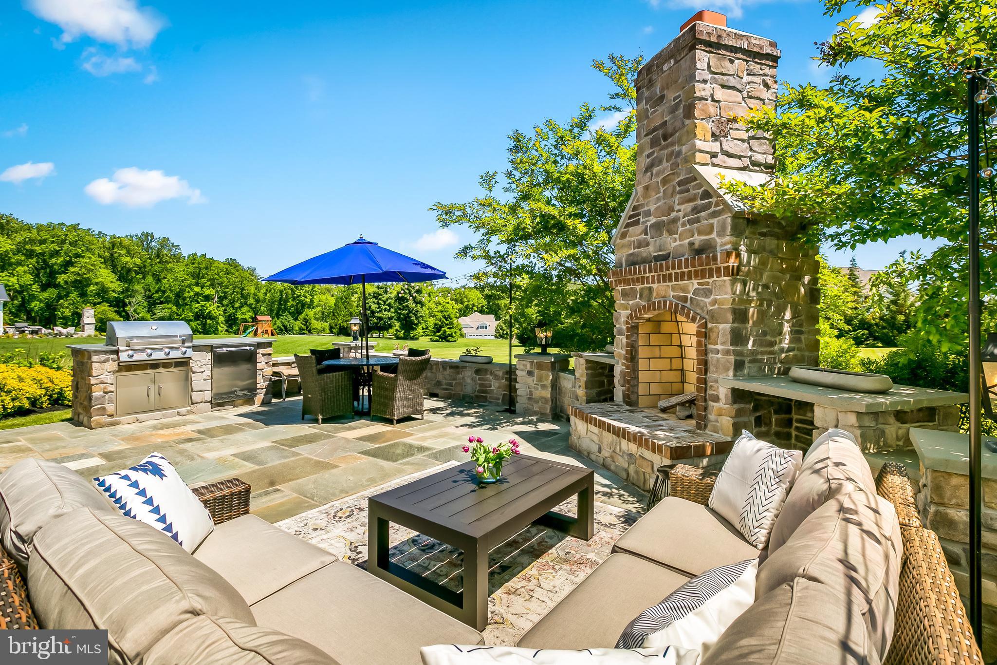 BRIAR KNOLL - Residential