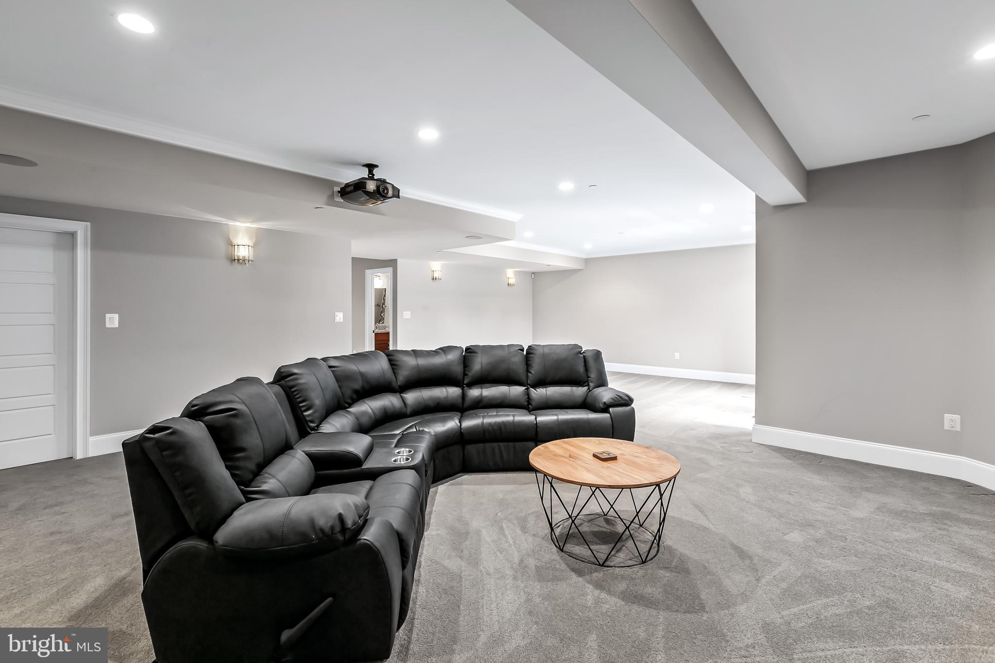 BRIAR KNOLL - Residential