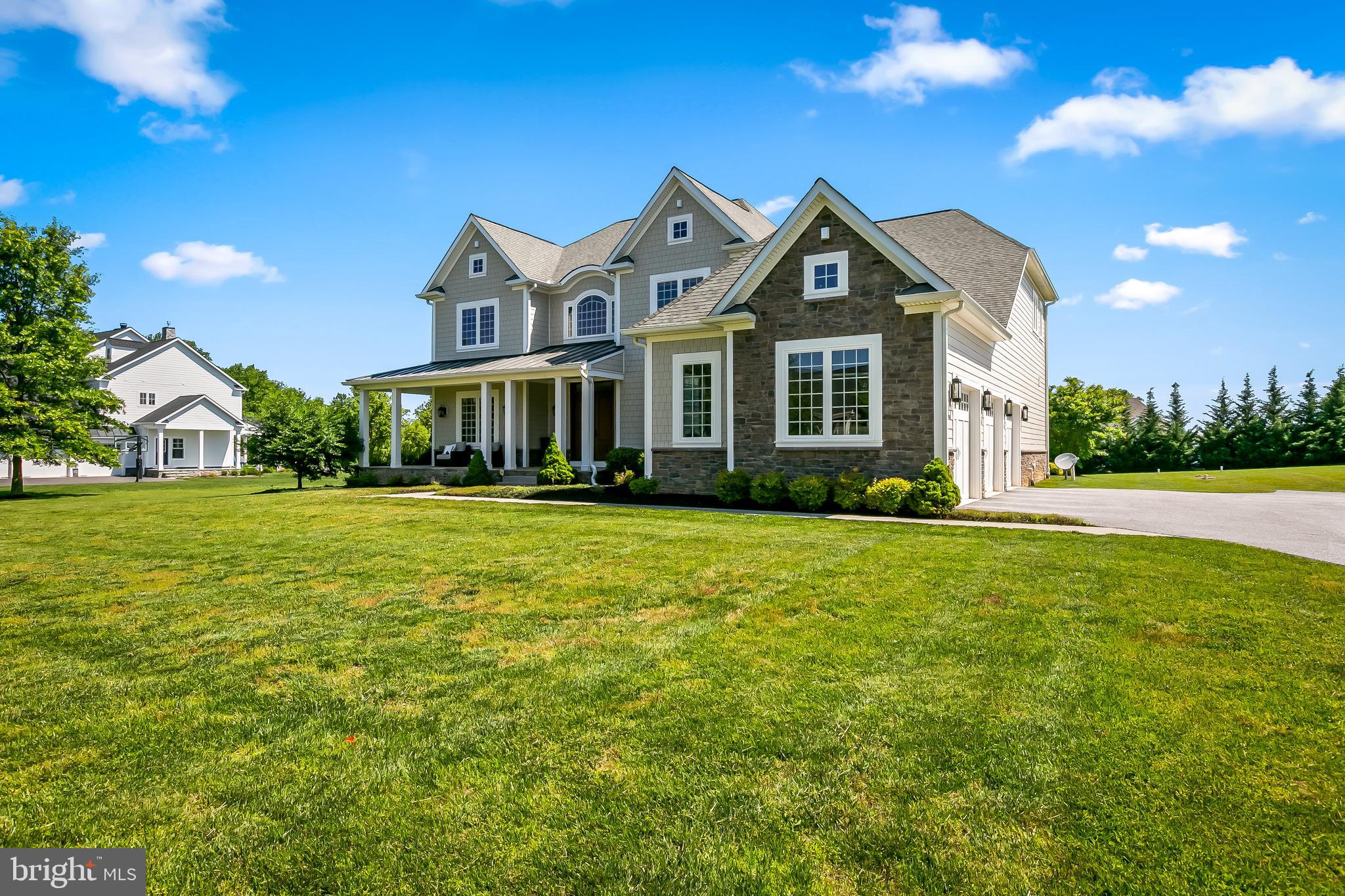 BRIAR KNOLL - Residential