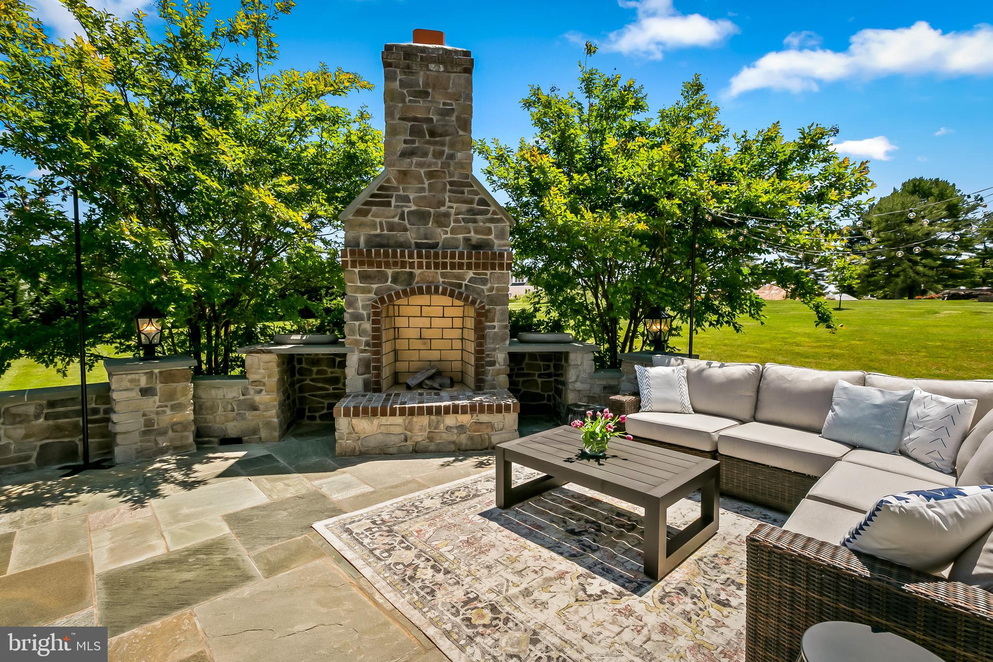 BRIAR KNOLL - Residential