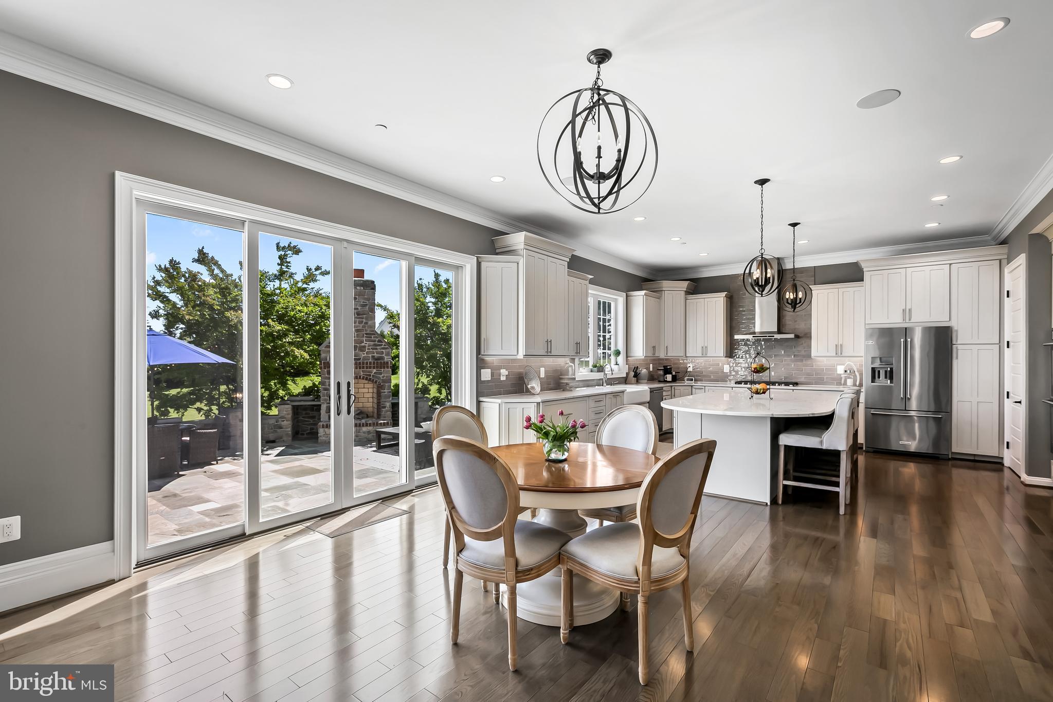 BRIAR KNOLL - Residential