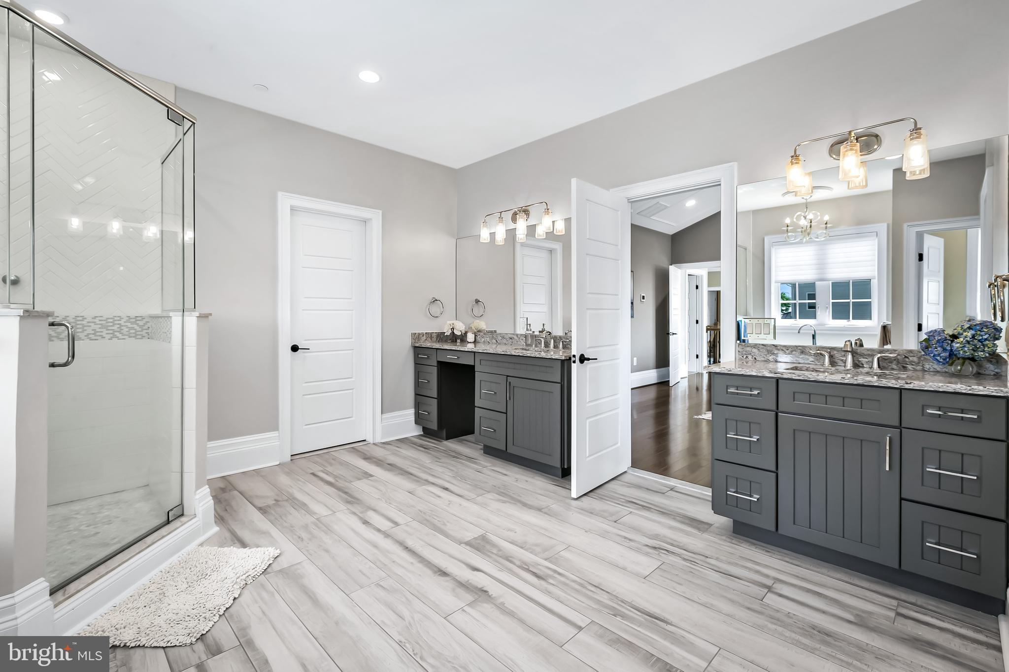 BRIAR KNOLL - Residential