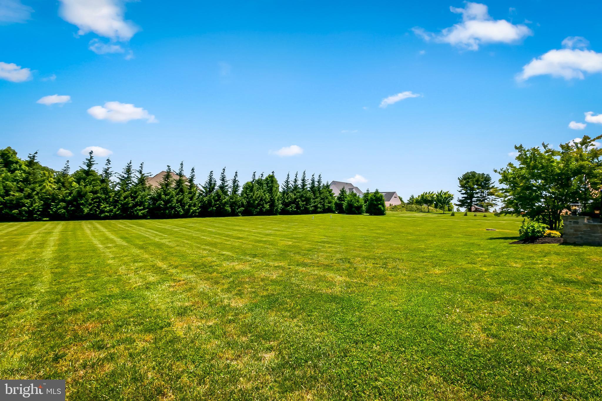 BRIAR KNOLL - Residential