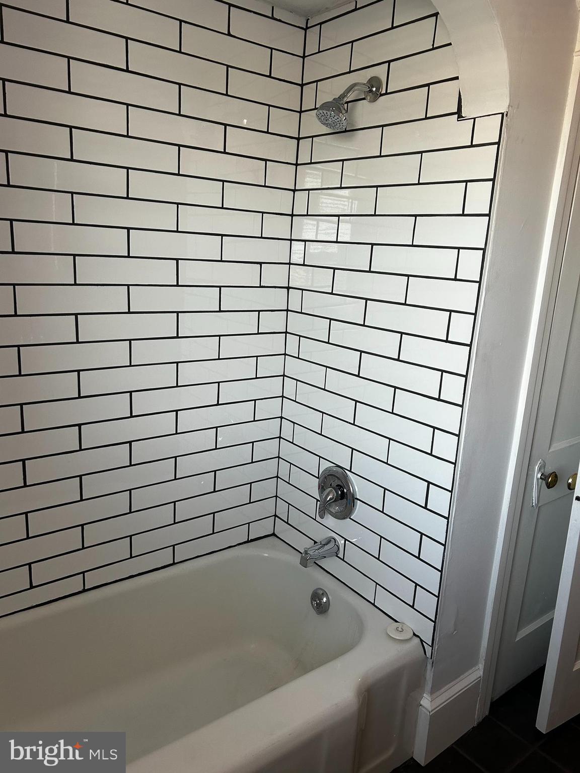 000 - Residential Lease